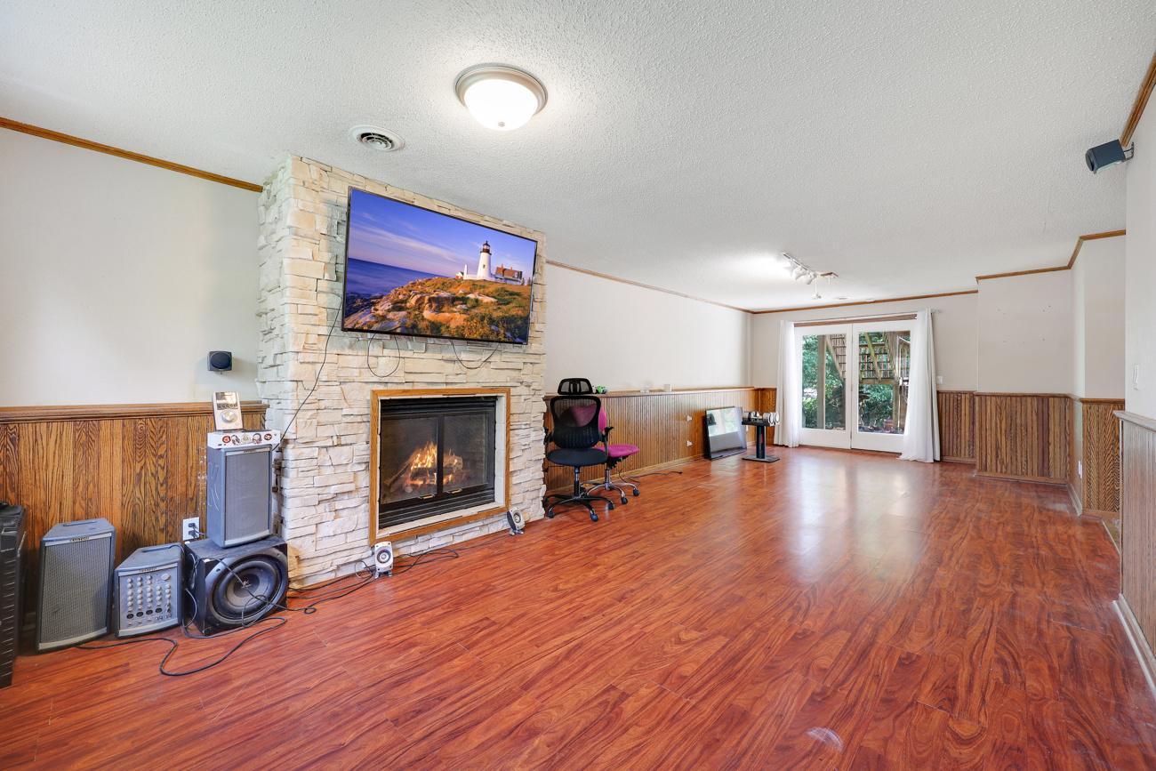 View of Residential at 1984 Helena Court, Oakdale MN 55128, Oakdale (38 of 48) - Mike Wilen | Minnesota Team Real Estate