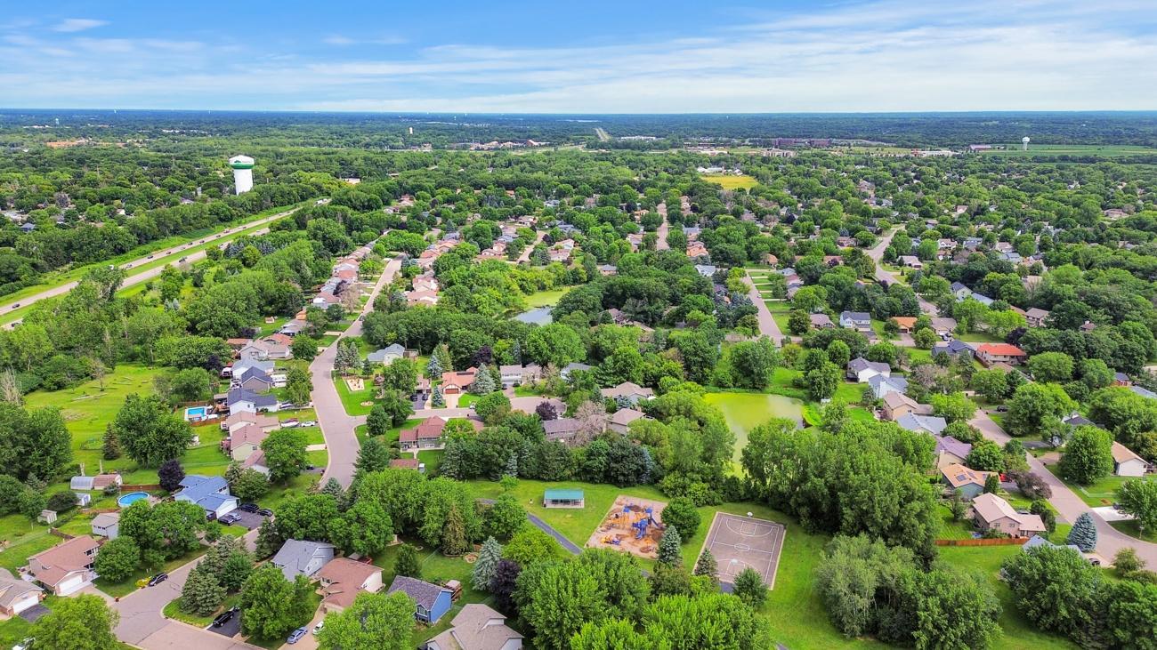 View of Residential at 1984 Helena Court, Oakdale MN 55128, Oakdale (4 of 48) - Mike Wilen | Minnesota Team Real Estate