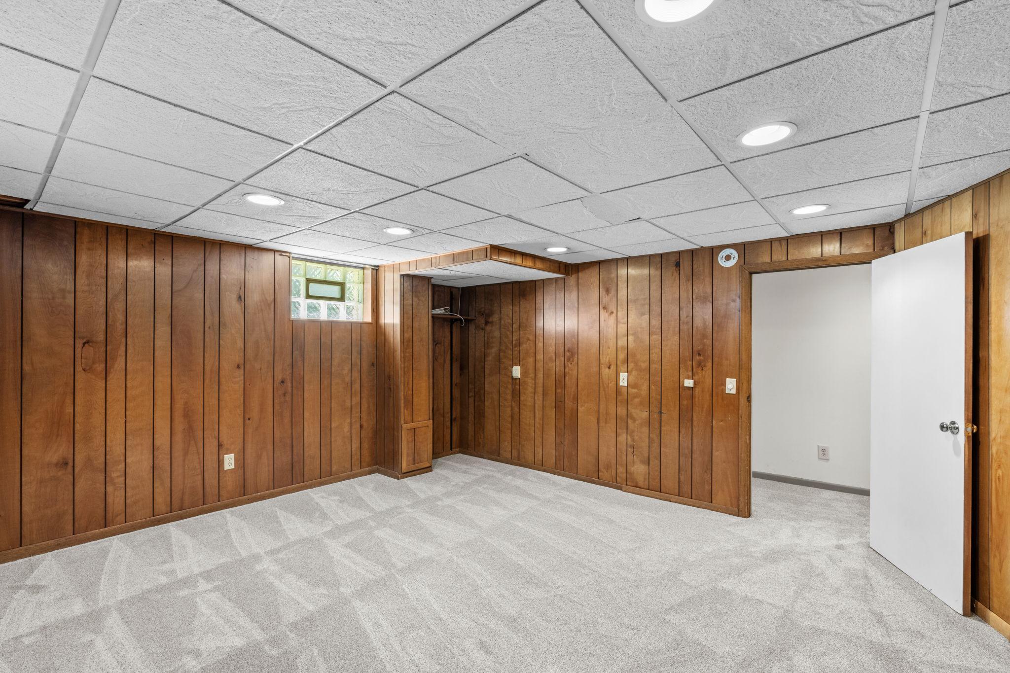 View of Residential at 9435 14th Street, Saint Louis Park MN 55426, Saint Louis Park (53 of 60) - Mike Wilen | Minnesota Team Real Estate