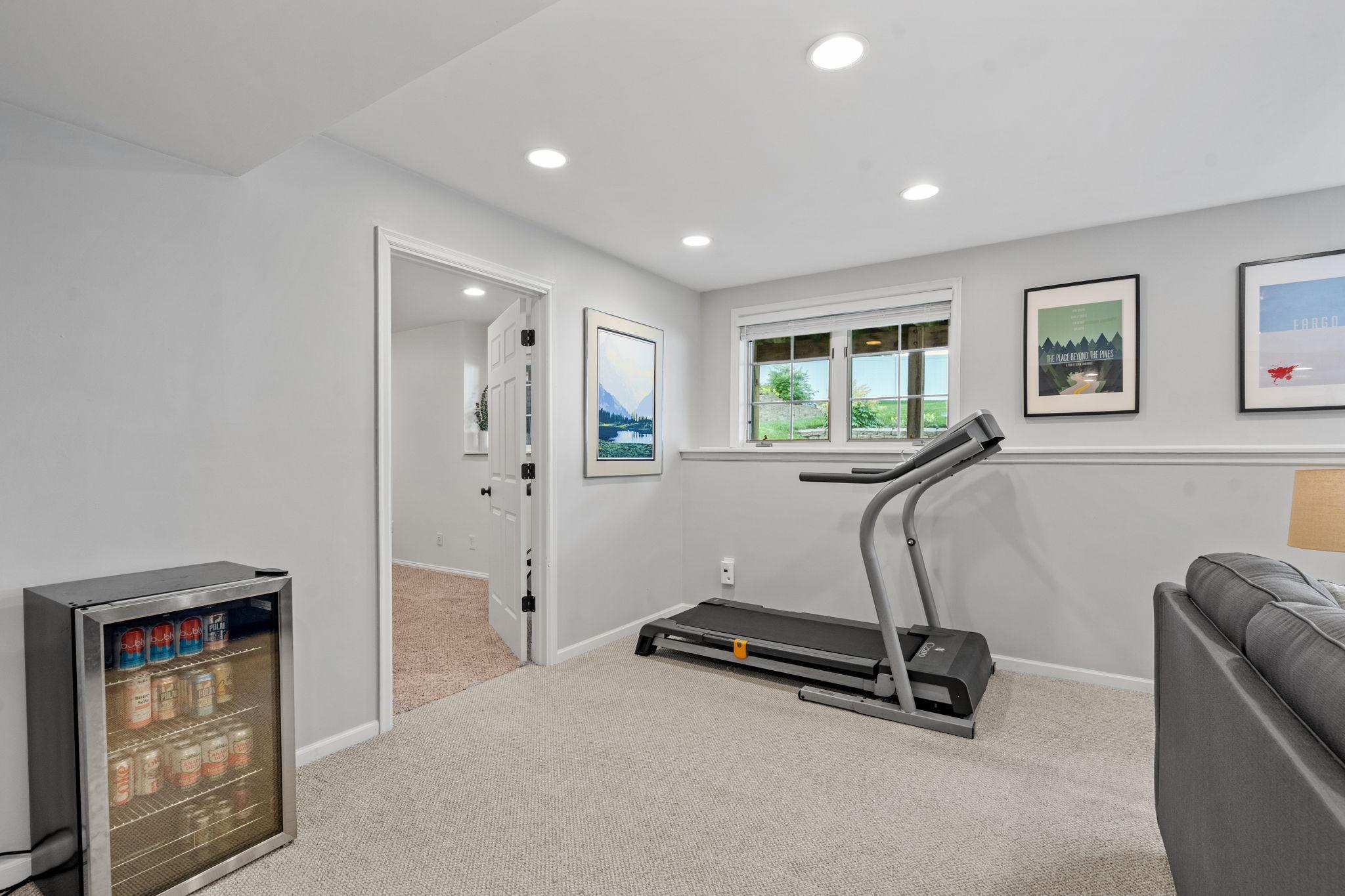 View of Residential at 2551 Cypress Street, Maplewood MN 55109, Maplewood (48 of 64) - Mike Wilen | Minnesota Team Real Estate
