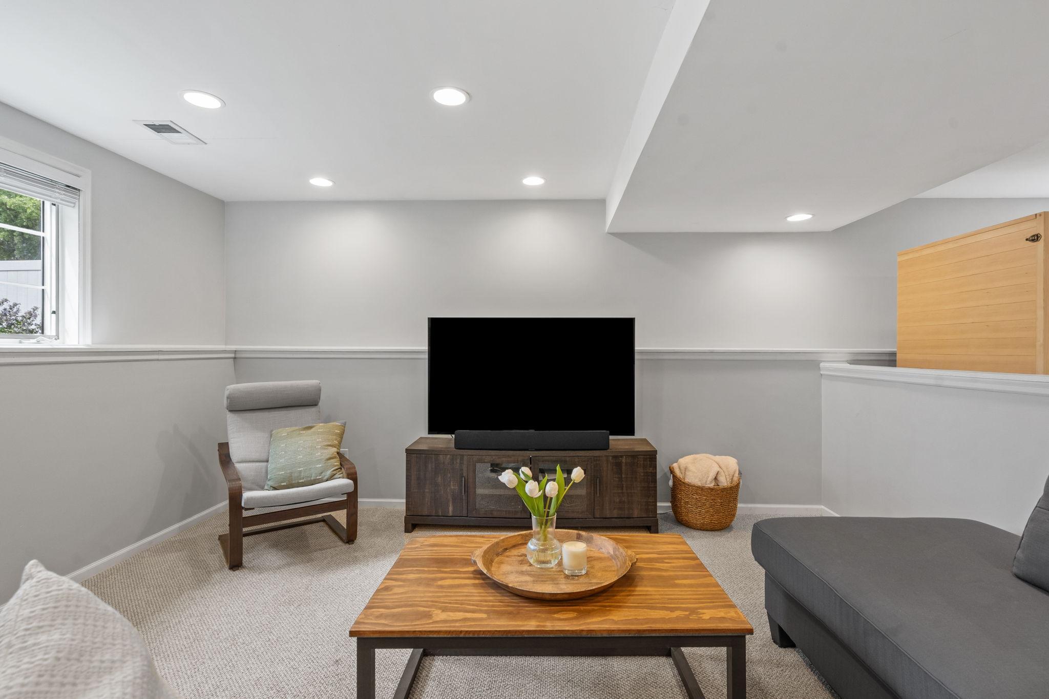 View of Residential at 2551 Cypress Street, Maplewood MN 55109, Maplewood (46 of 64) - Mike Wilen | Minnesota Team Real Estate