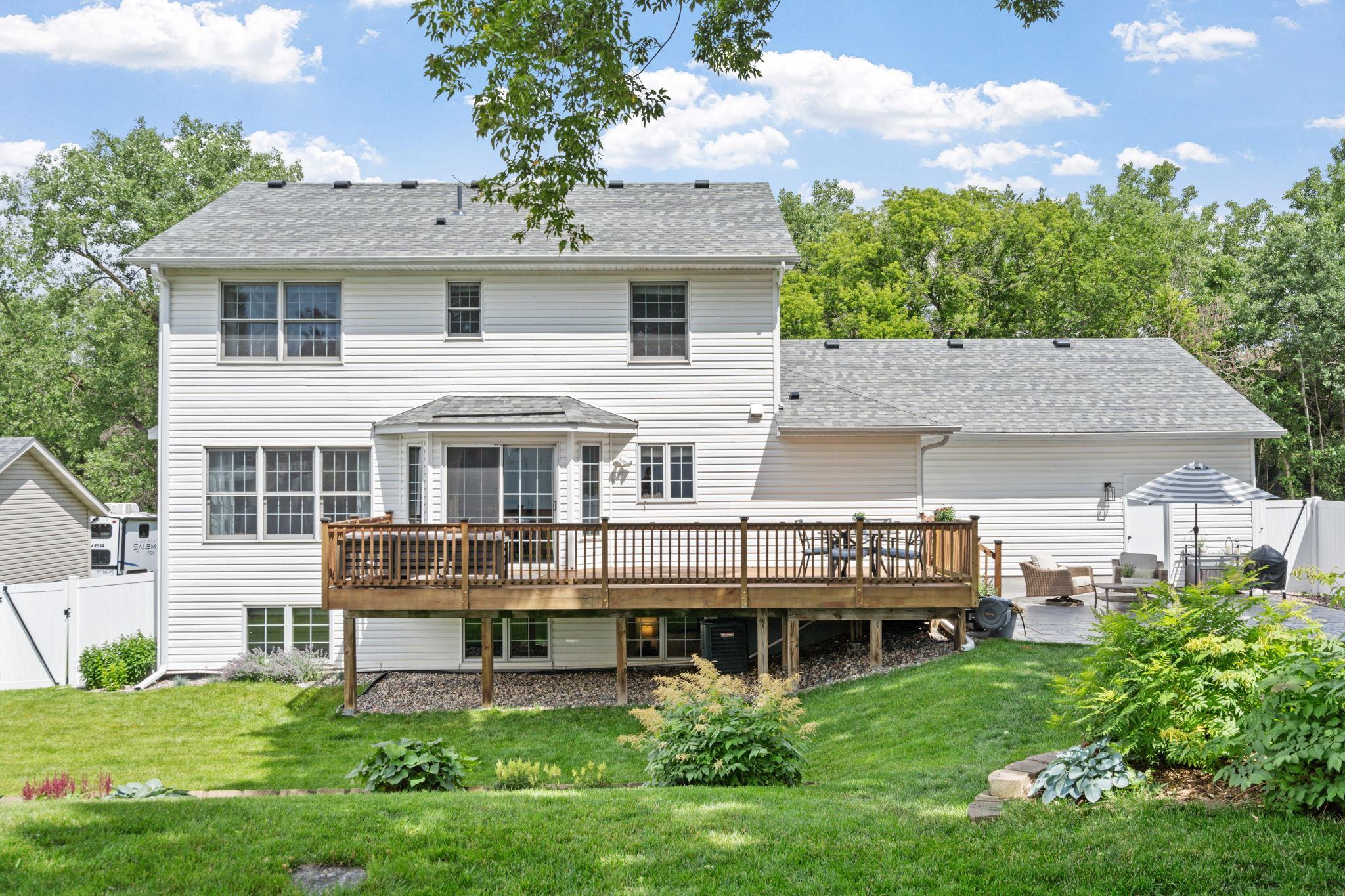 View of Residential at 2551 Cypress Street, Maplewood MN 55109, Maplewood (61 of 64) - Mike Wilen | Minnesota Team Real Estate