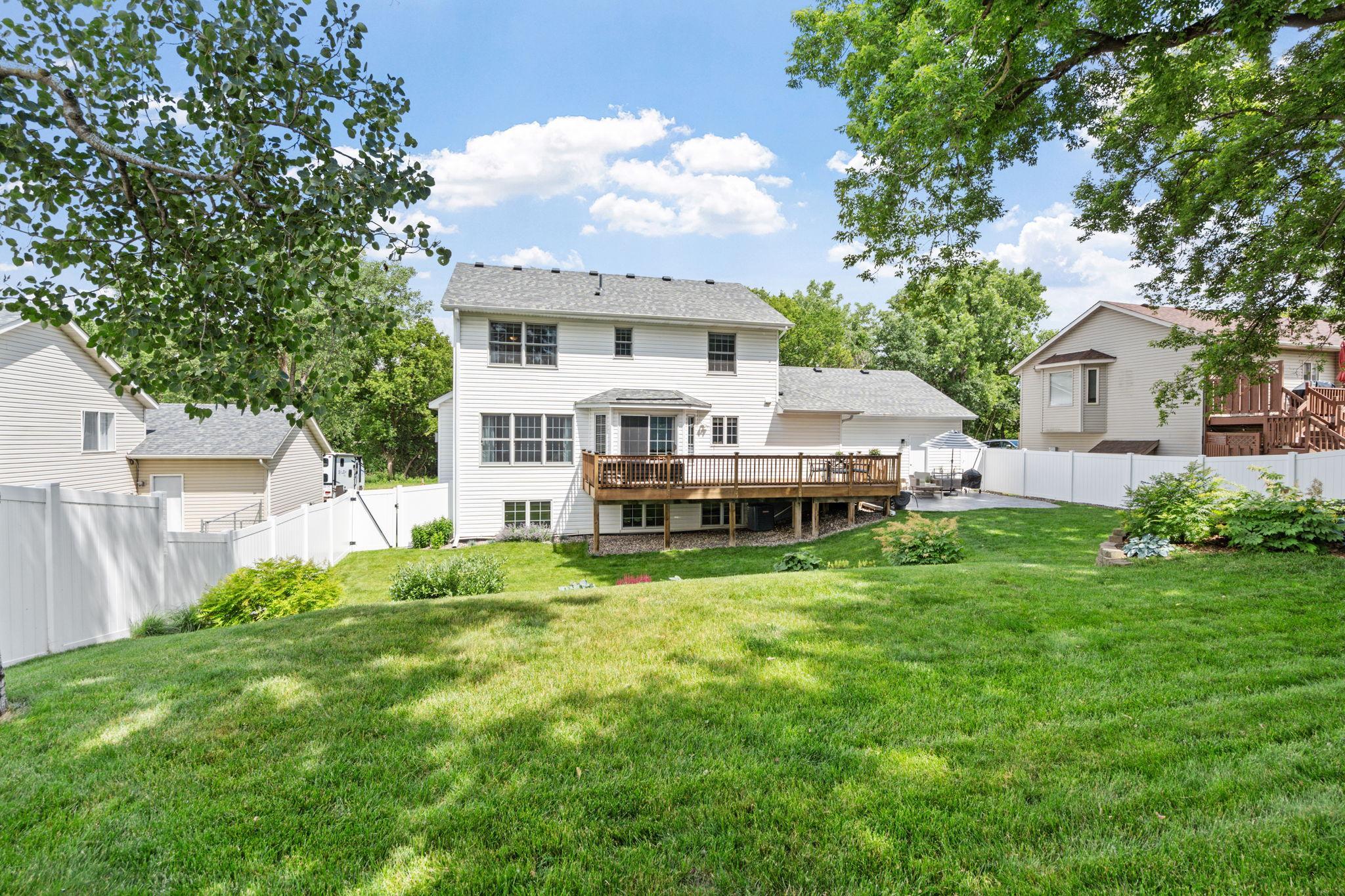 View of Residential at 2551 Cypress Street, Maplewood MN 55109, Maplewood (60 of 64) - Mike Wilen | Minnesota Team Real Estate