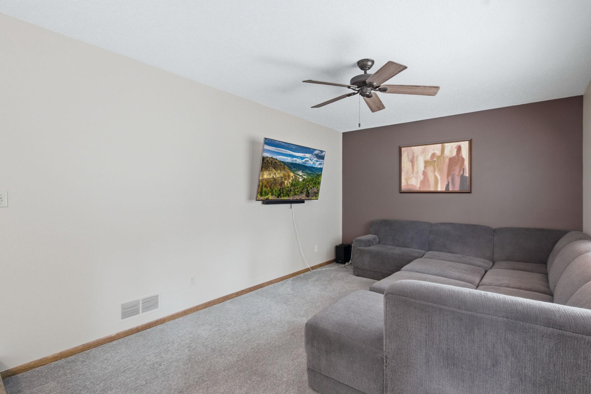 View of Residential at 9643 Polaris Lane, Maple Grove MN 55369, Maple Grove (10 of 29) - Mike Wilen | Minnesota Team Real Estate