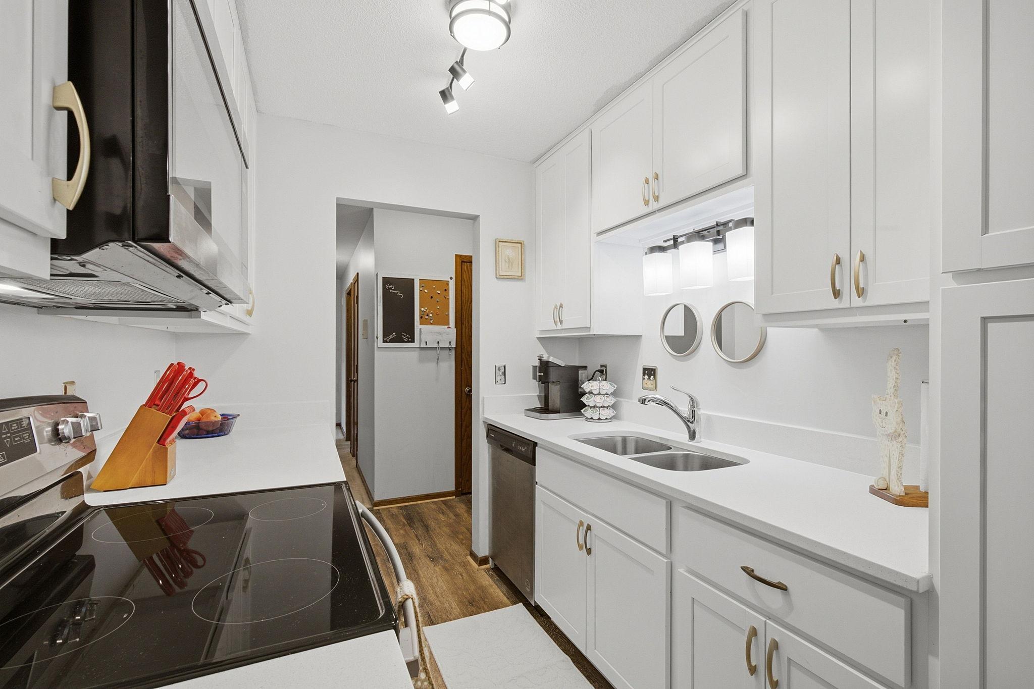 View of Residential at 255 Westview Drive #308, West Saint Paul MN 55118, West Saint Paul (2 of 39) - Mike Wilen | Minnesota Team Real Estate