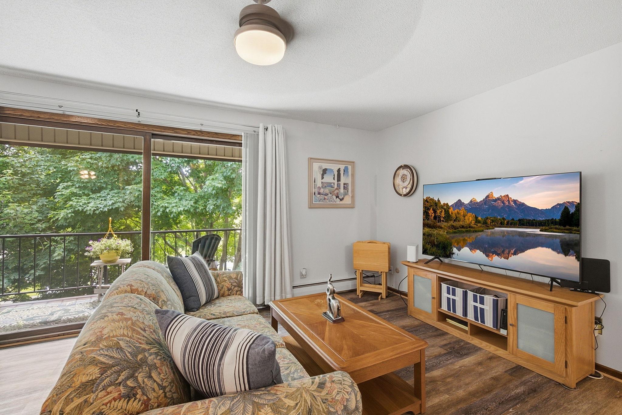 View of Residential at 255 Westview Drive #308, West Saint Paul MN 55118, West Saint Paul (12 of 39) - Mike Wilen | Minnesota Team Real Estate