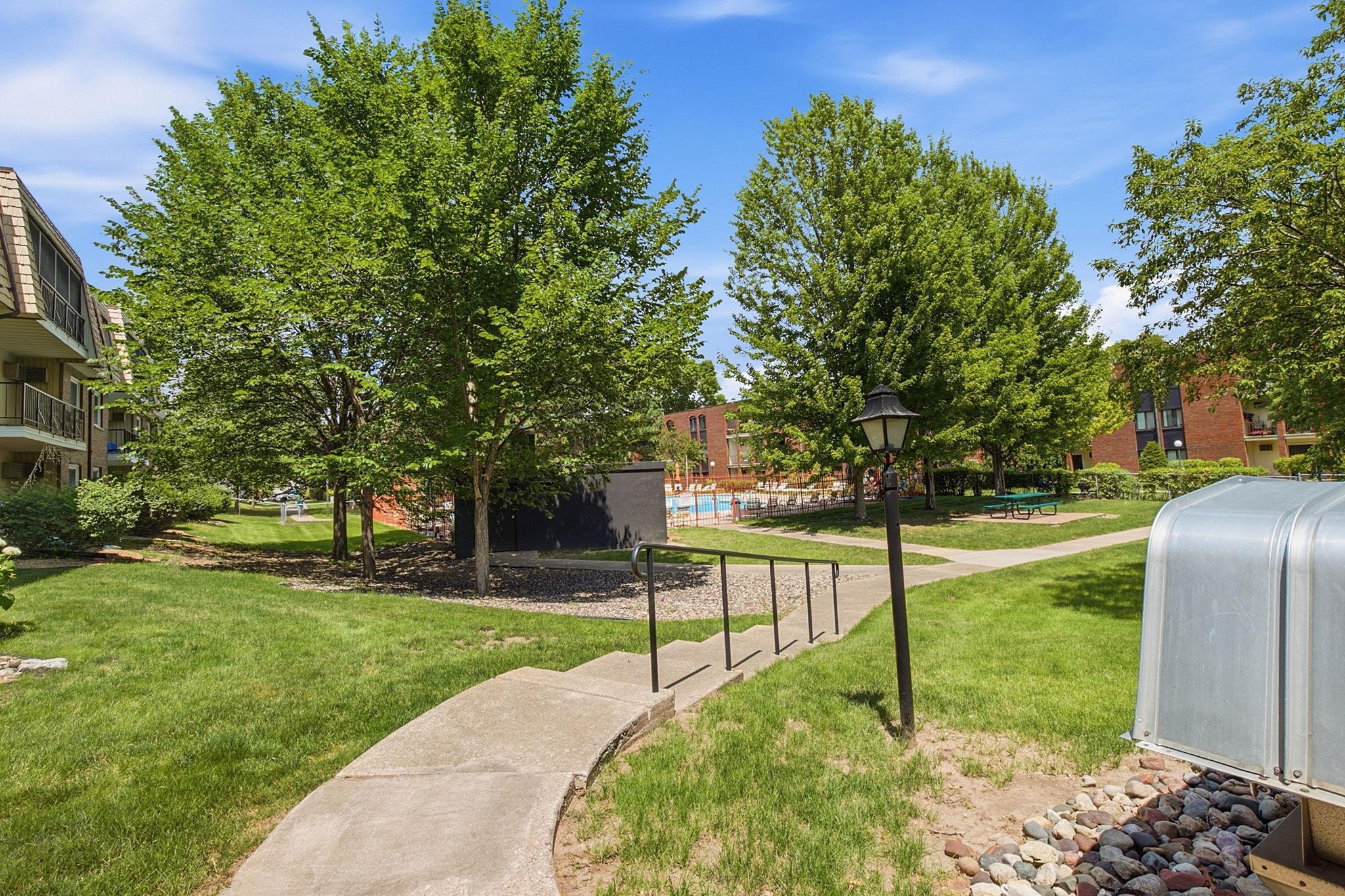 View of Residential at 255 Westview Drive #308, West Saint Paul MN 55118, West Saint Paul (29 of 39) - Mike Wilen | Minnesota Team Real Estate