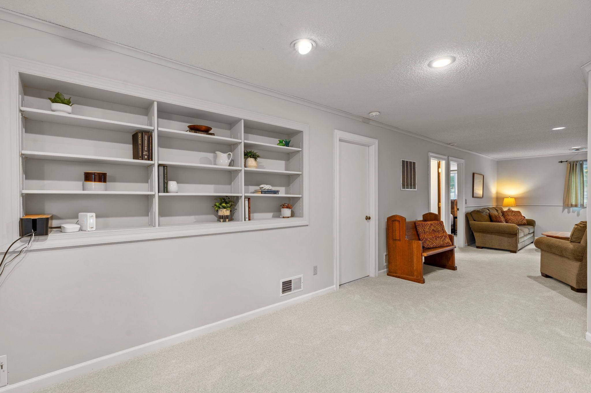 View of Residential at 4567 Kirkwood Circle, Eagan MN 55123, Eagan (35 of 67) - Mike Wilen | Minnesota Team Real Estate
