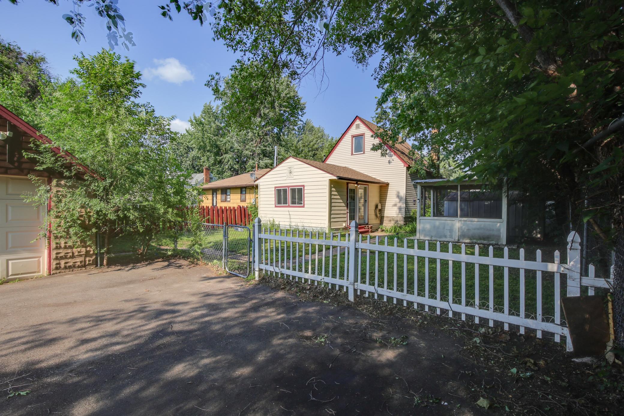 View of Residential at 5311 Knox Avenue, Brooklyn Center MN 55430, Brooklyn Center (30 of 34) - Mike Wilen | Minnesota Team Real Estate