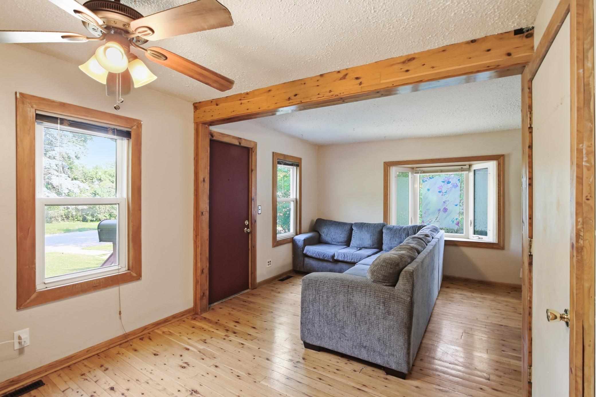 View of Residential at 5311 Knox Avenue, Brooklyn Center MN 55430, Brooklyn Center (4 of 34) - Mike Wilen | Minnesota Team Real Estate
