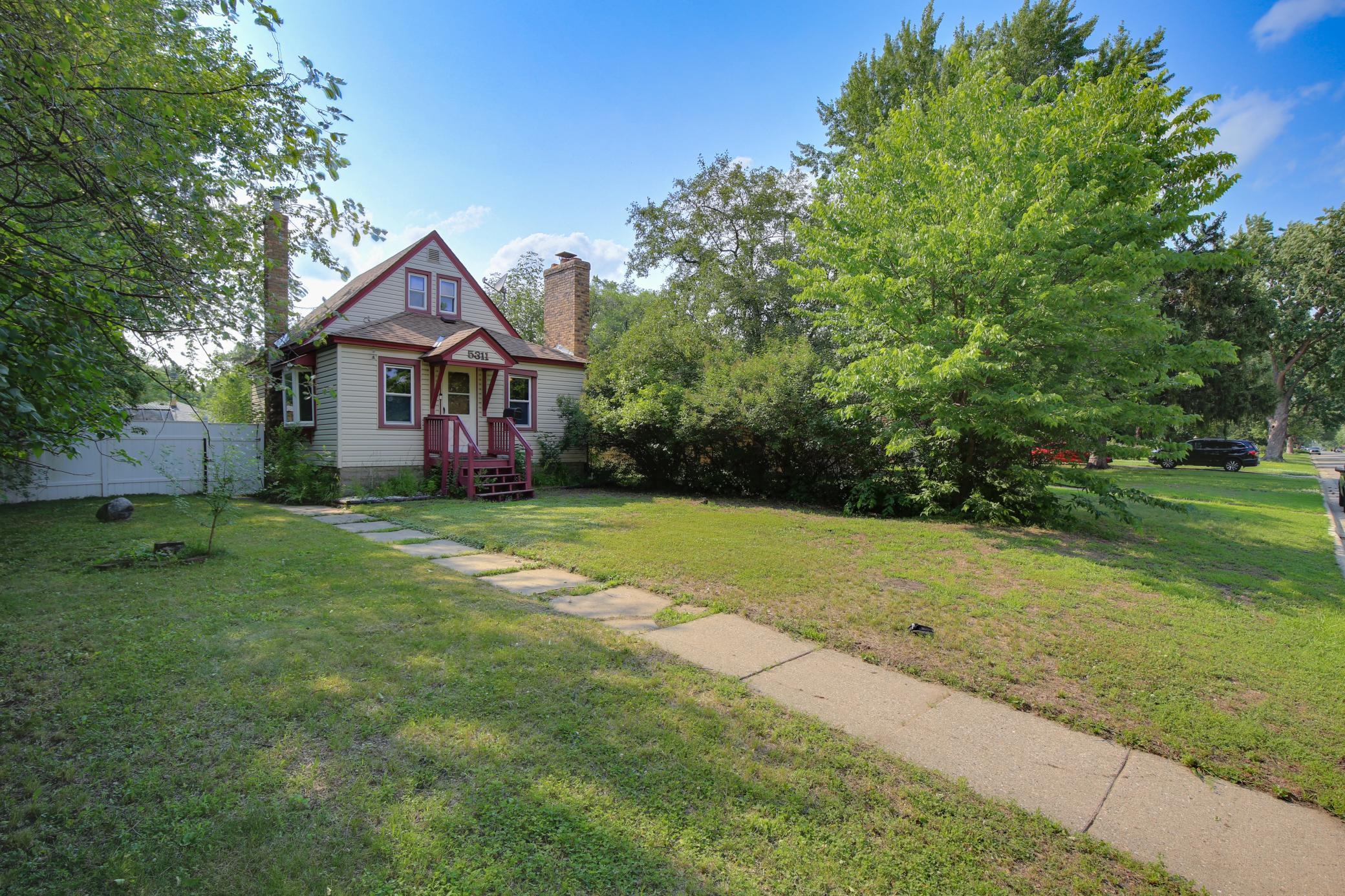 View of Residential at 5311 Knox Avenue, Brooklyn Center MN 55430, Brooklyn Center (2 of 34) - Mike Wilen | Minnesota Team Real Estate