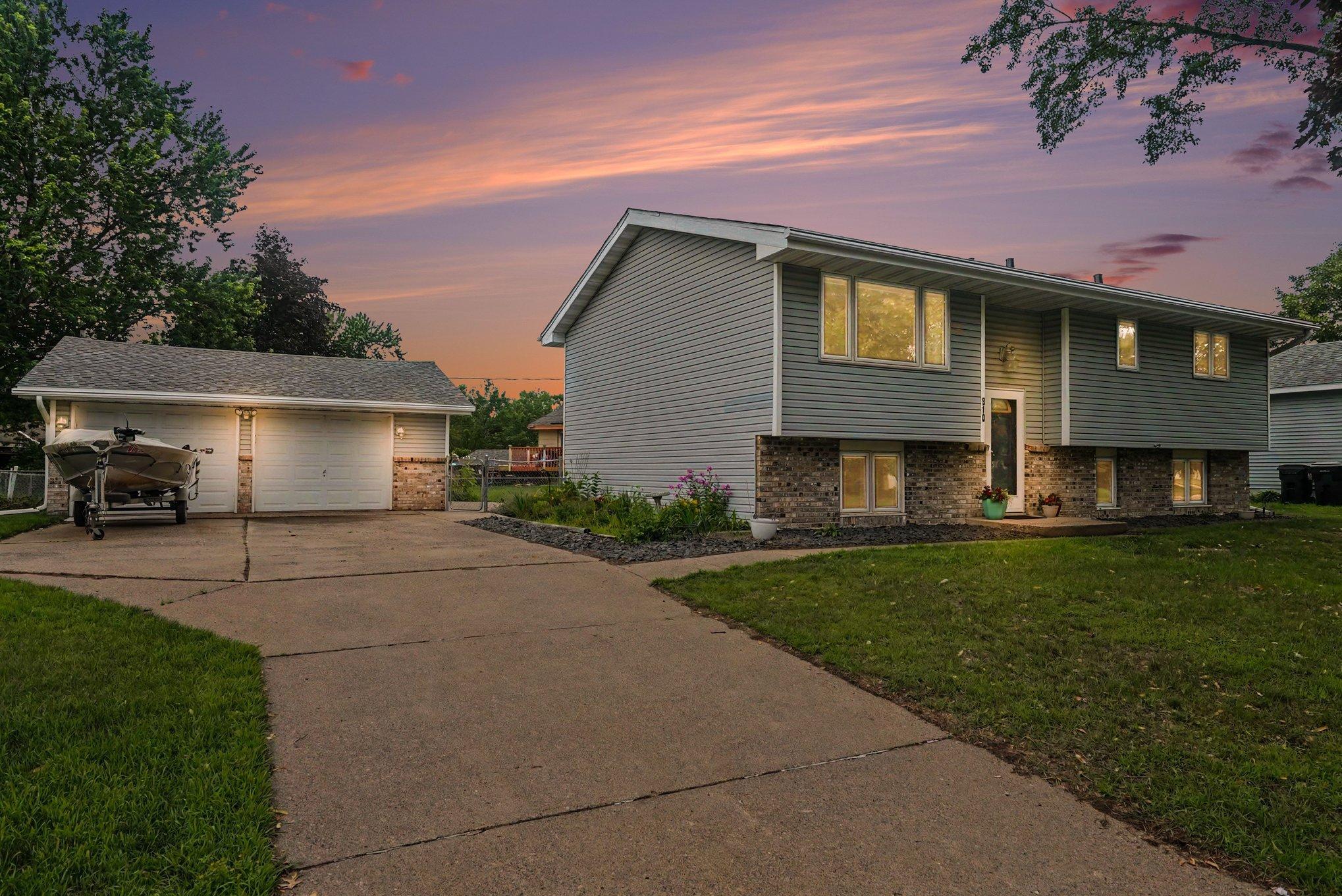 View of Residential at 810 Sunny Lane, Anoka MN 55303, Anoka - Mike Wilen | Minnesota Team Real Estate