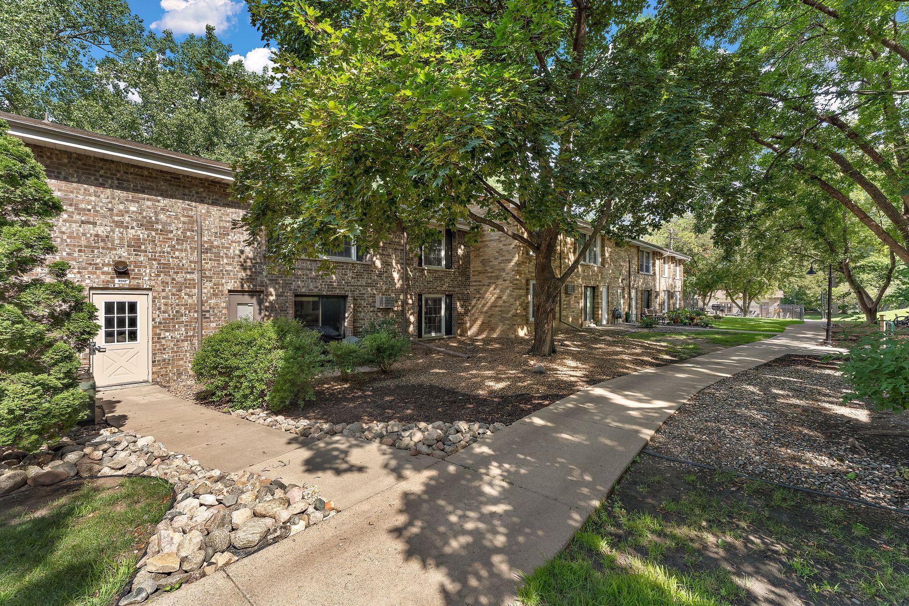 View of Residential at 4512 Cedar Lake Road #3, Saint Louis Park MN 55416, Saint Louis Park (6 of 18) - Mike Wilen | Minnesota Team Real Estate