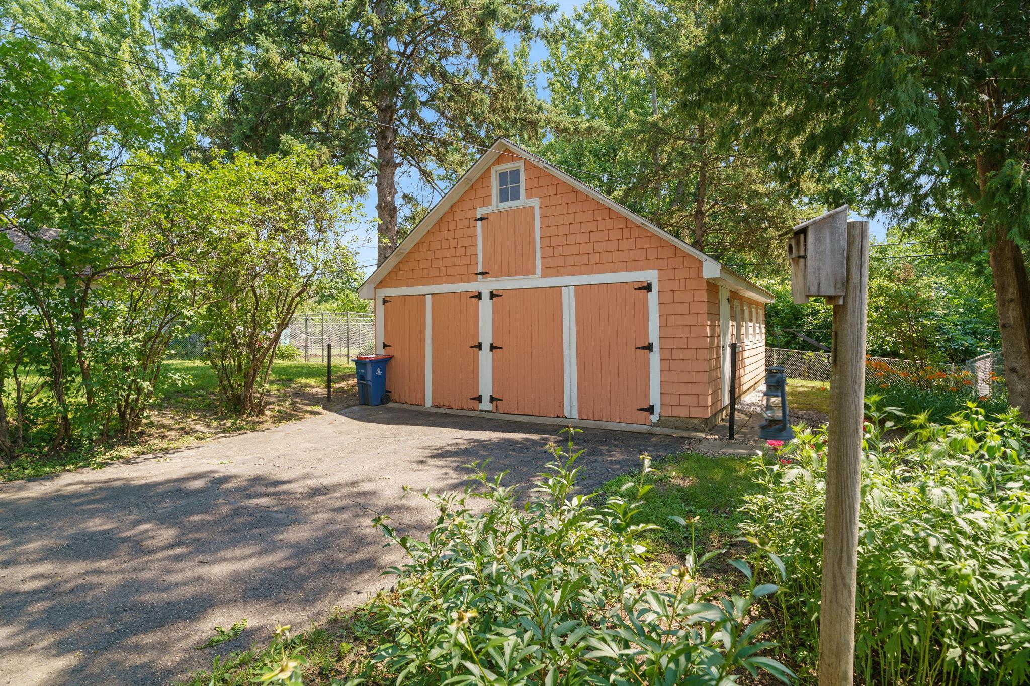View of Residential at 10901 Russell Avenue, Bloomington MN 55431, Bloomington (24 of 33) - Mike Wilen | Minnesota Team Real Estate