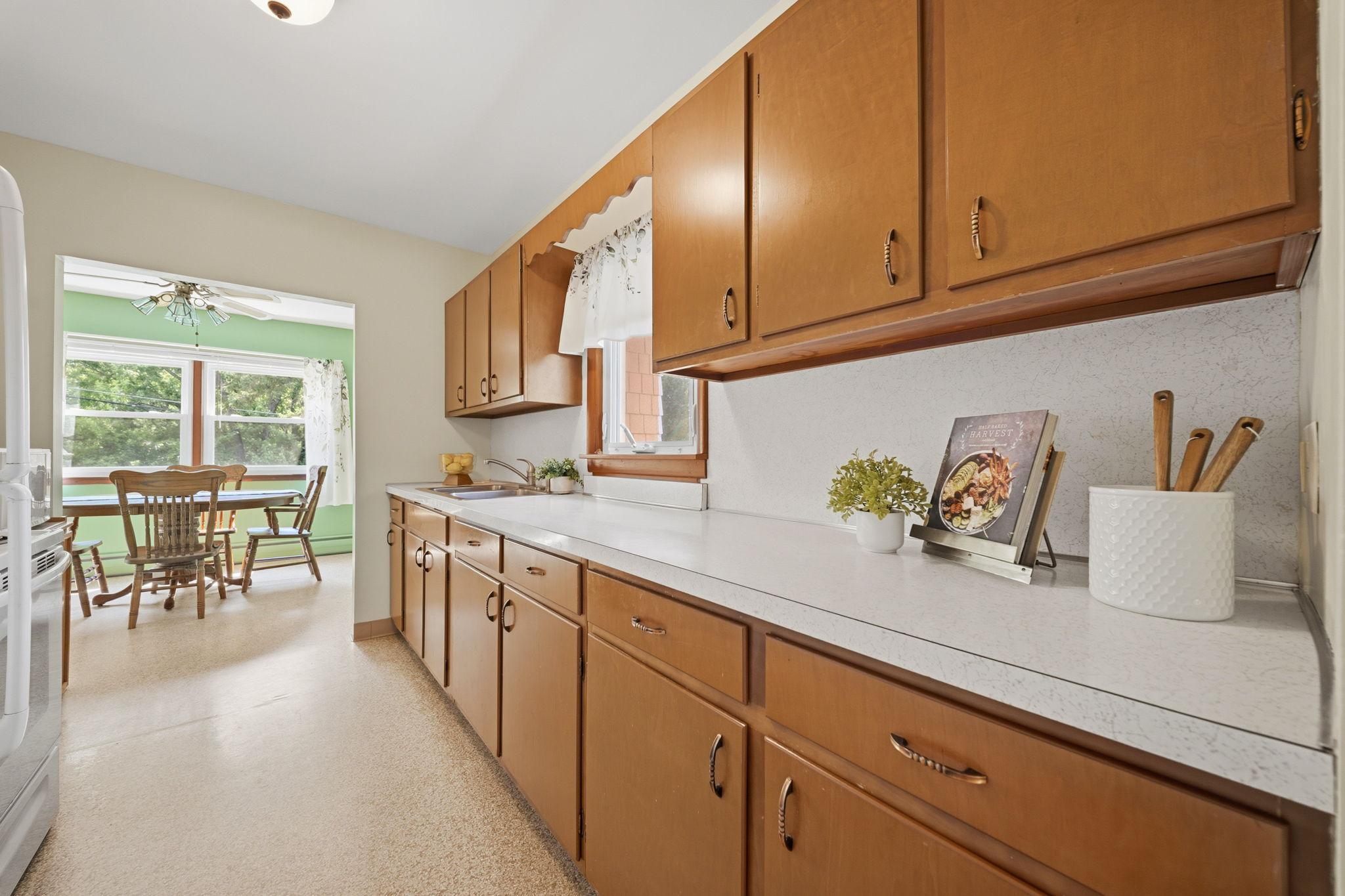 View of Residential at 10901 Russell Avenue, Bloomington MN 55431, Bloomington (6 of 33) - Mike Wilen | Minnesota Team Real Estate