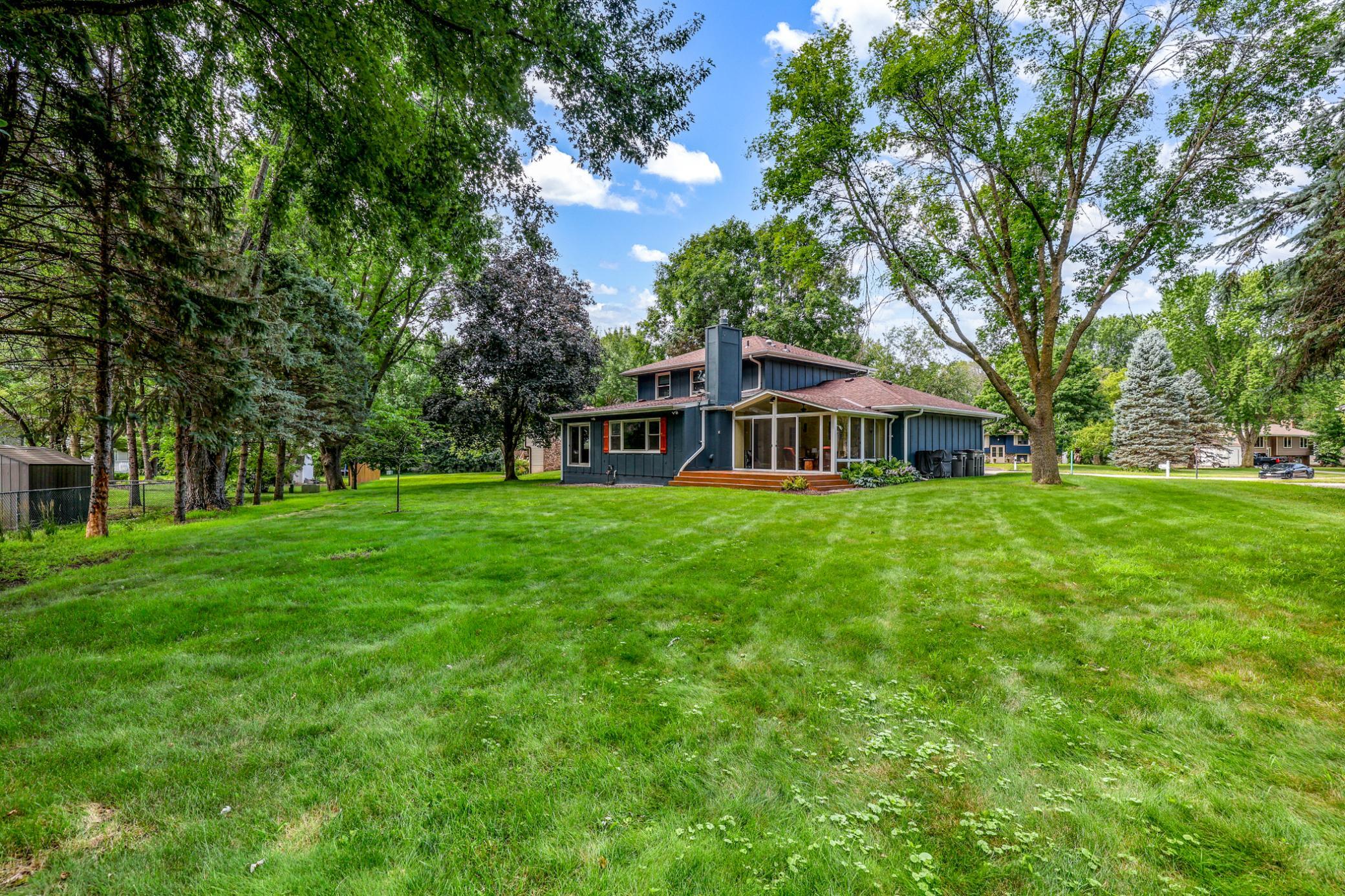 View of Residential at 17200 Barberry Circle, Eden Prairie MN 55346, Eden Prairie (33 of 39) - Mike Wilen | Minnesota Team Real Estate