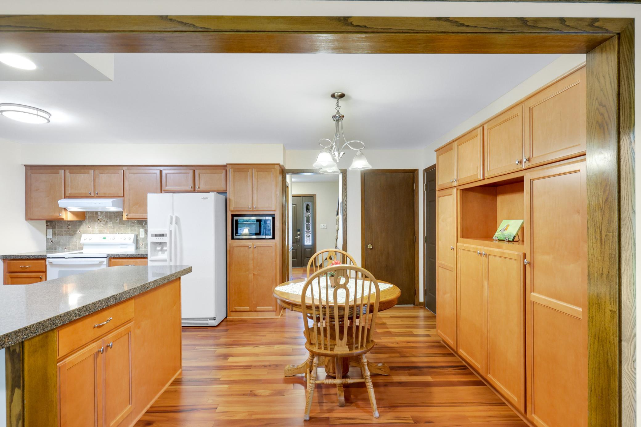 View of Residential at 17200 Barberry Circle, Eden Prairie MN 55346, Eden Prairie (17 of 39) - Mike Wilen | Minnesota Team Real Estate