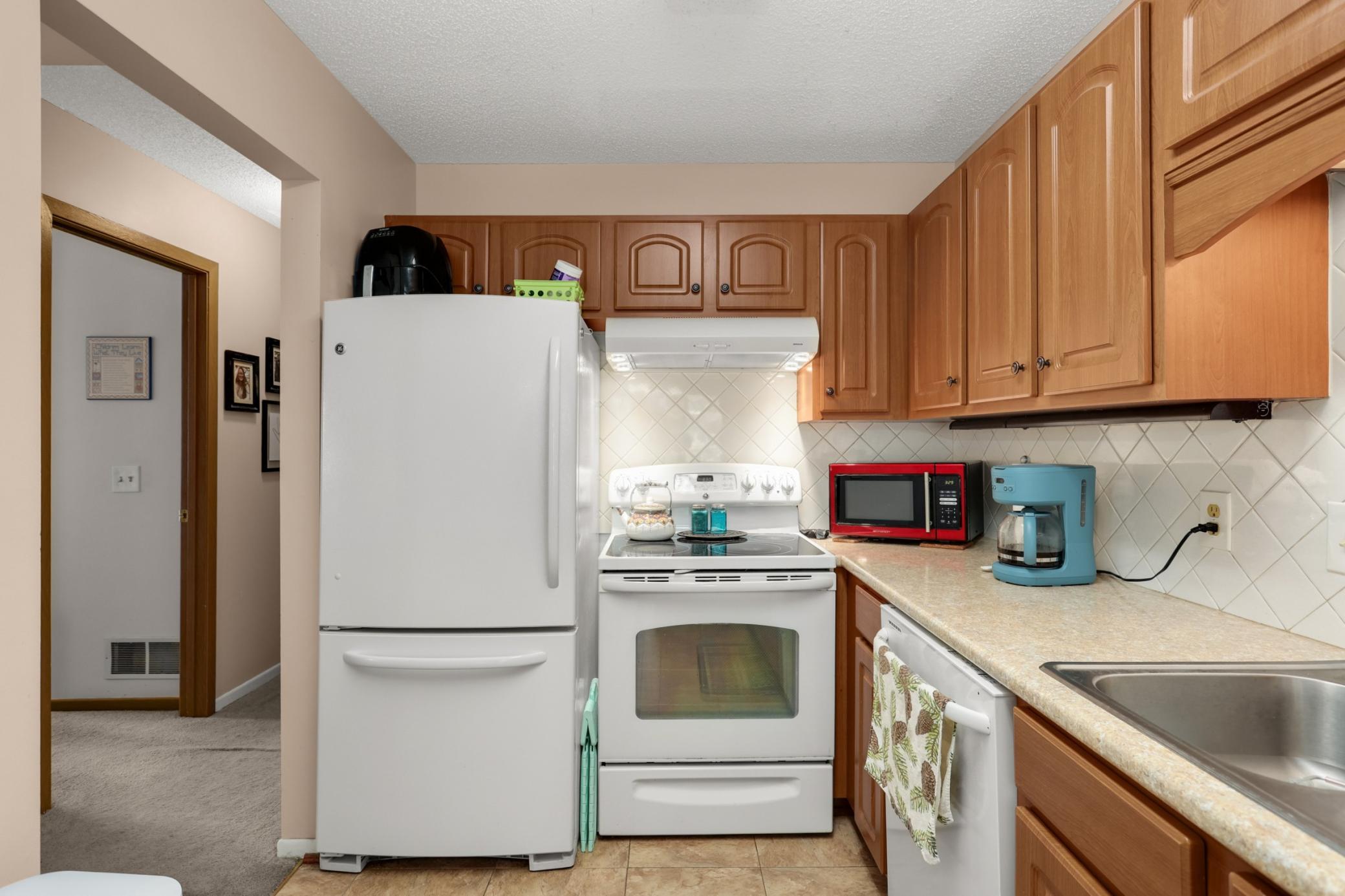 View of Residential at 15859 Gooseberry Way, Apple Valley MN 55124, Apple Valley (7 of 20) - Mike Wilen | Minnesota Team Real Estate