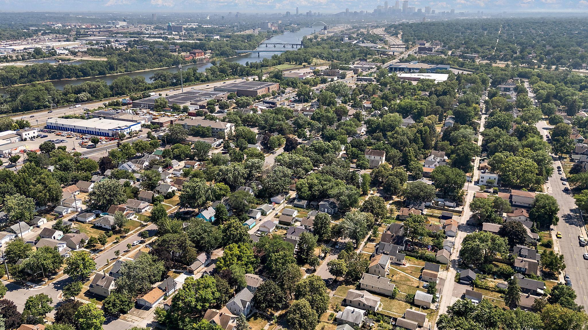 View of Residential at 4750 Aldrich Avenue, Minneapolis MN 55430, Minneapolis (30 of 34) - Mike Wilen | Minnesota Team Real Estate