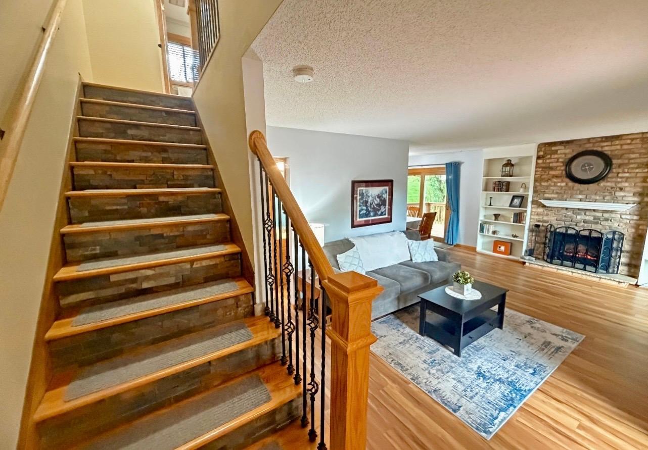 View of Residential at 2111 Kings Valley Road, Golden Valley MN 55427, Golden Valley (37 of 91) - Mike Wilen | Minnesota Team Real Estate