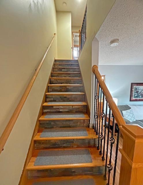 View of Residential at 2111 Kings Valley Road, Golden Valley MN 55427, Golden Valley (36 of 91) - Mike Wilen | Minnesota Team Real Estate