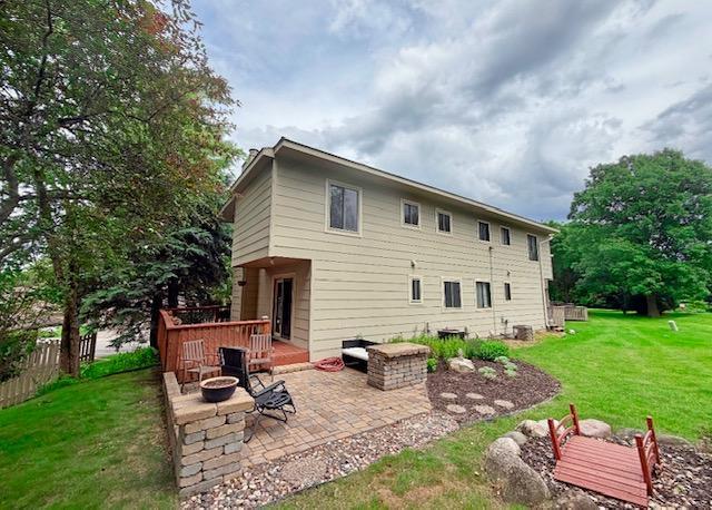 View of Residential at 2111 Kings Valley Road, Golden Valley MN 55427, Golden Valley (74 of 91) - Mike Wilen | Minnesota Team Real Estate