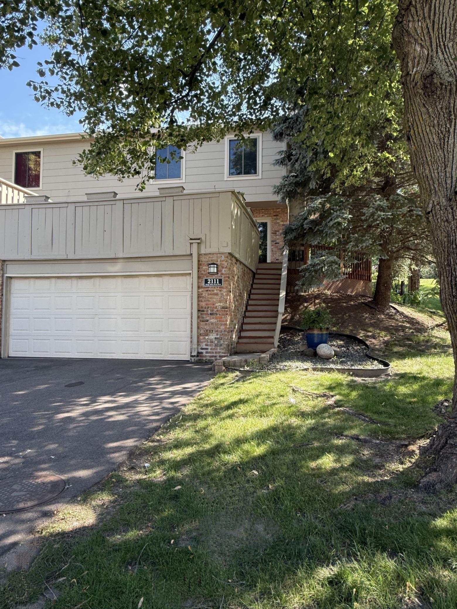 View of Residential at 2111 Kings Valley Road, Golden Valley MN 55427, Golden Valley (6 of 91) - Mike Wilen | Minnesota Team Real Estate