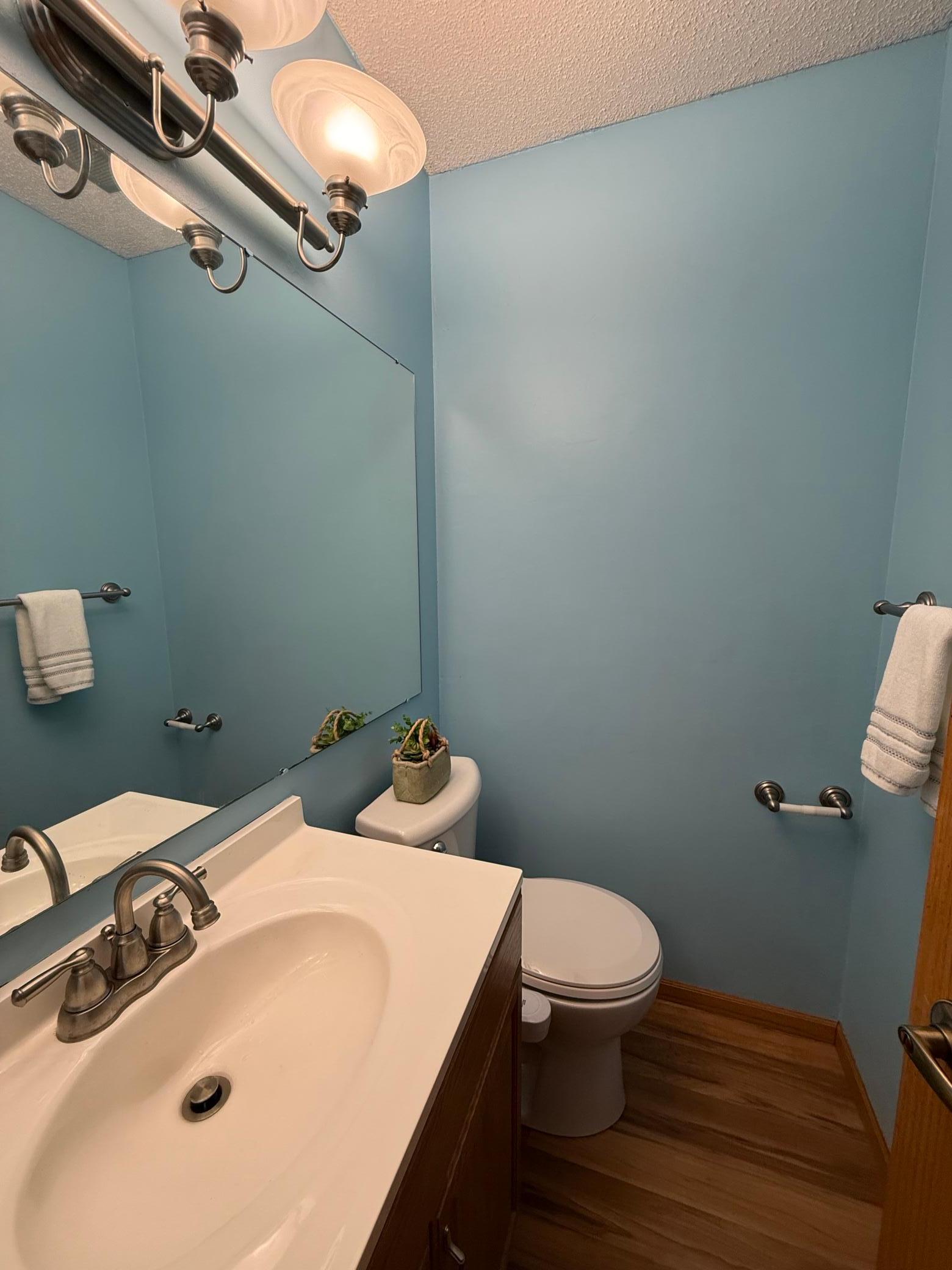 View of Residential at 2111 Kings Valley Road, Golden Valley MN 55427, Golden Valley (24 of 91) - Mike Wilen | Minnesota Team Real Estate