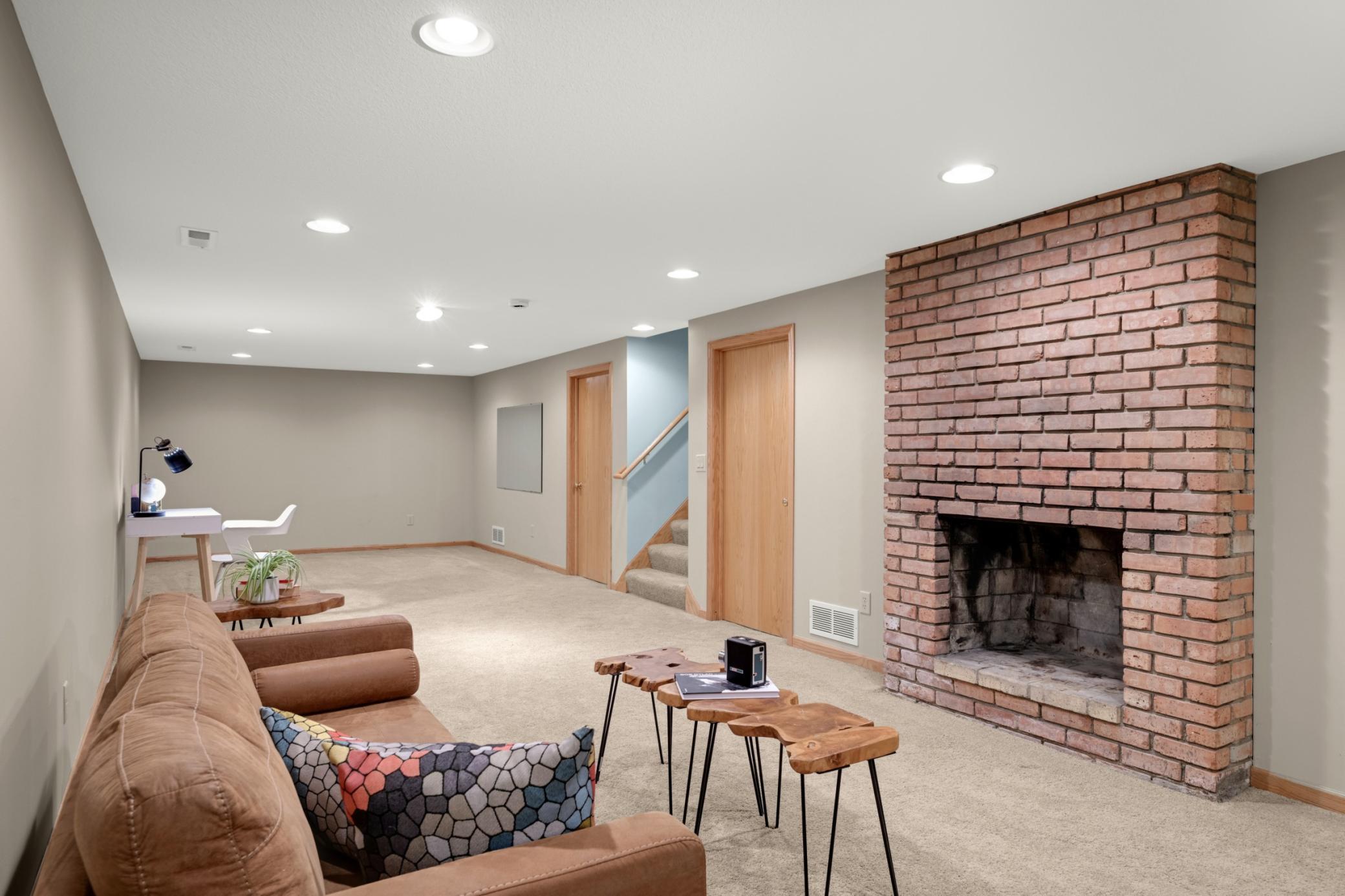 View of Residential at 300 Kenmar Circle, Minnetonka MN 55305, Minnetonka (28 of 32) - Mike Wilen | Minnesota Team Real Estate