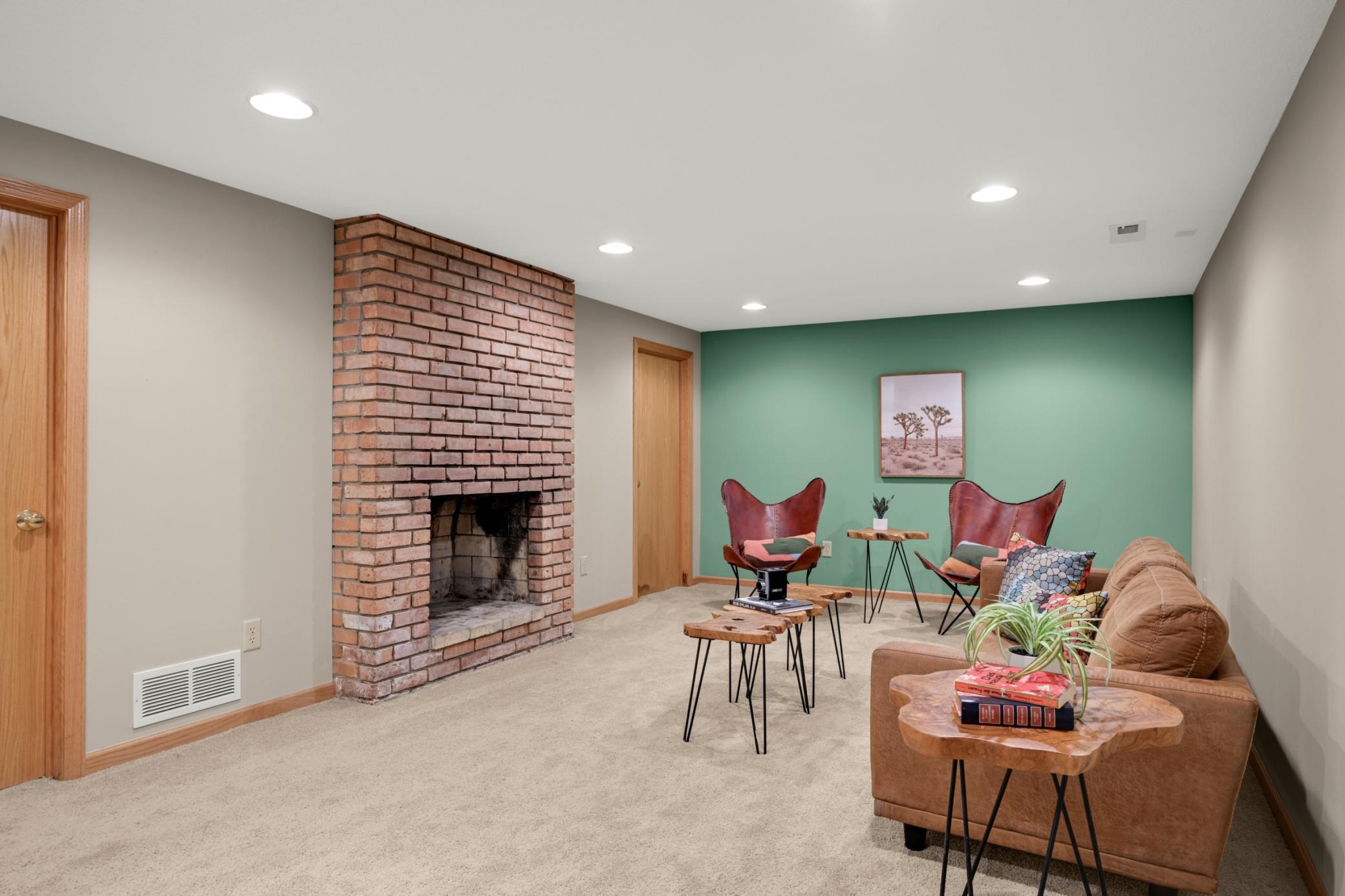 View of Residential at 300 Kenmar Circle, Minnetonka MN 55305, Minnetonka (27 of 32) - Mike Wilen | Minnesota Team Real Estate