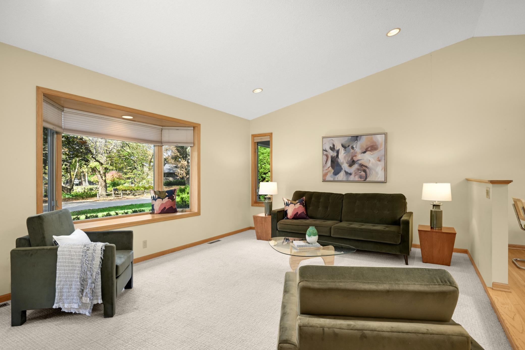 View of Residential at 300 Kenmar Circle, Minnetonka MN 55305, Minnetonka (17 of 32) - Mike Wilen | Minnesota Team Real Estate
