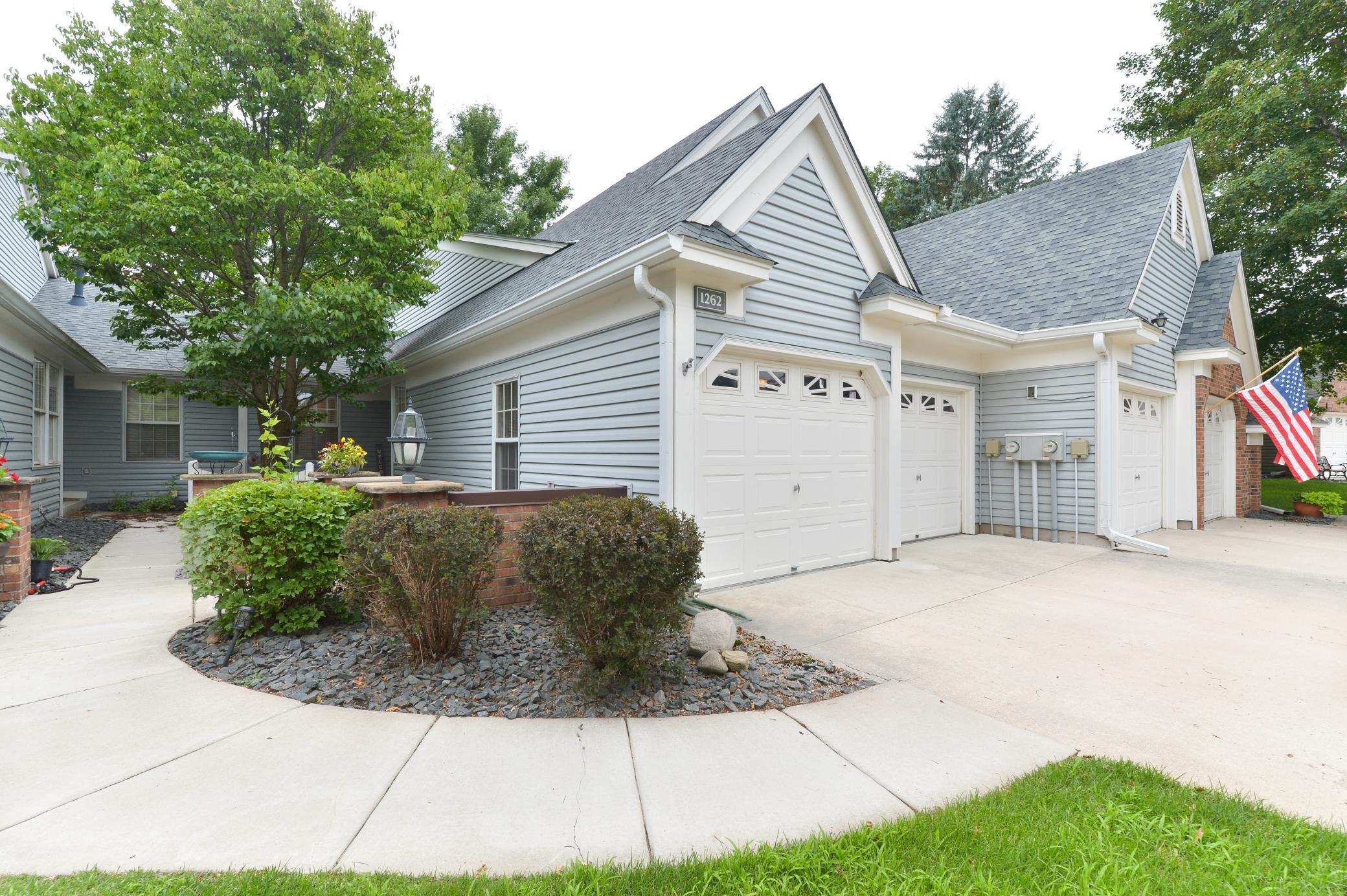 View of (TH) Side x Side at 1262 Pond View Lane, White Bear Lake - Mike Wilen | Minnesota Team Real Estate