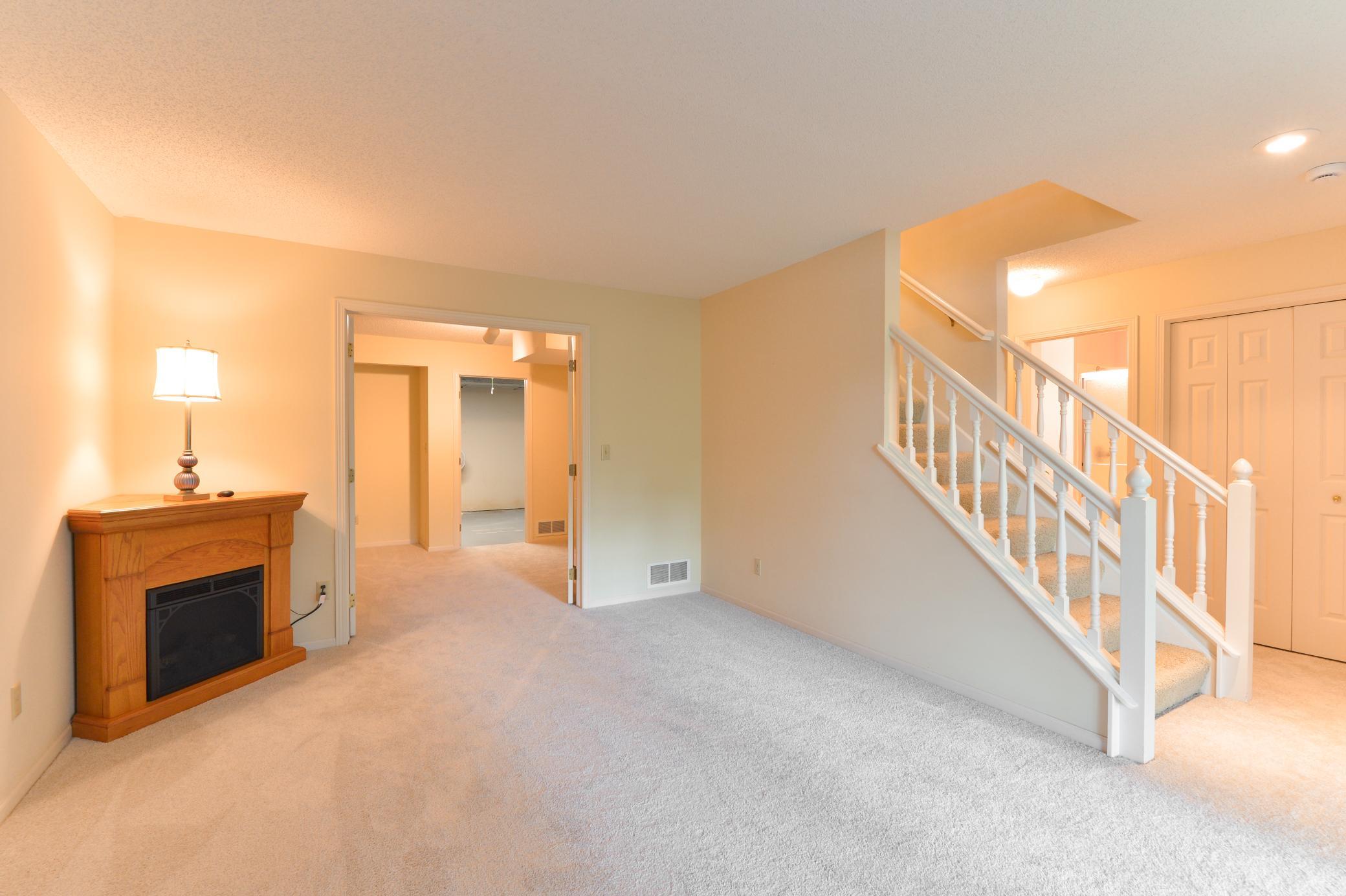 View of Residential at 1262 Pond View Lane, White Bear Lake MN 55110, White Bear Lake (22 of 30) - Mike Wilen | Minnesota Team Real Estate