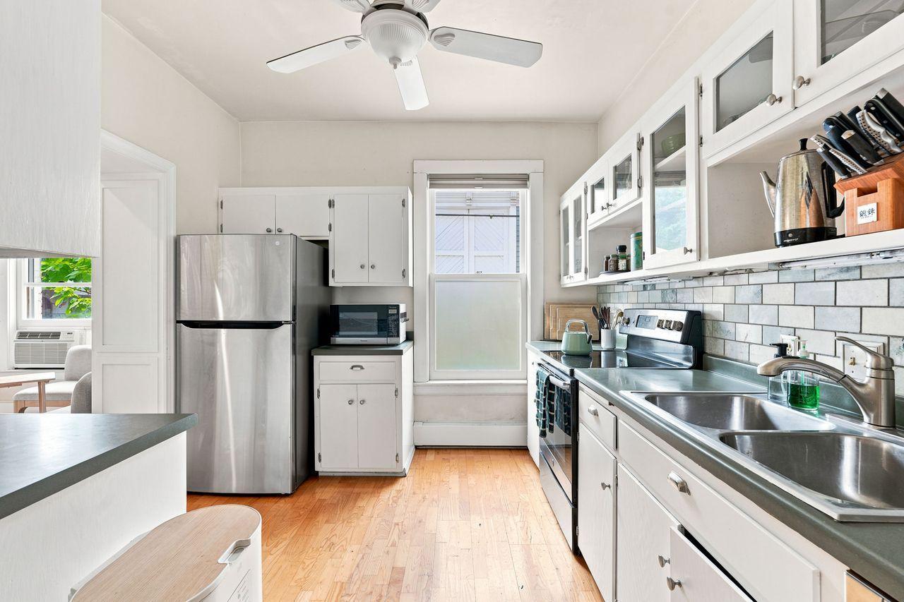 View of Residential at 87 Kent Street #2, Saint Paul MN 55102, Saint Paul (10 of 24) - Mike Wilen | Minnesota Team Real Estate