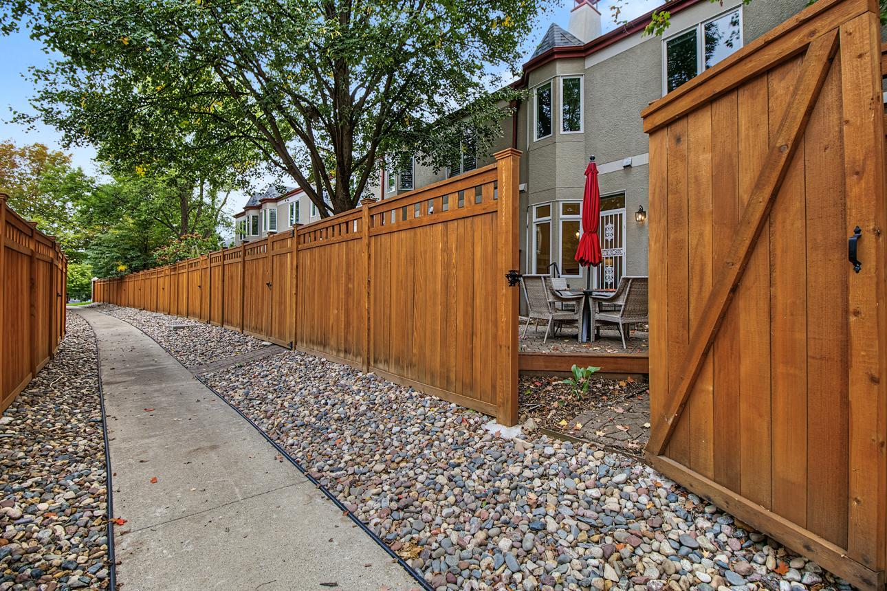 View of Residential at 604 Coventry Lane, Edina MN 55435, Edina (39 of 54) - Mike Wilen | Minnesota Team Real Estate