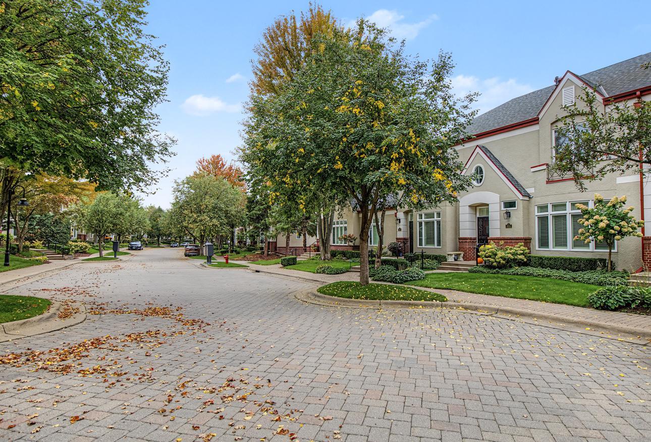 View of Residential at 604 Coventry Lane, Edina MN 55435, Edina (3 of 54) - Mike Wilen | Minnesota Team Real Estate