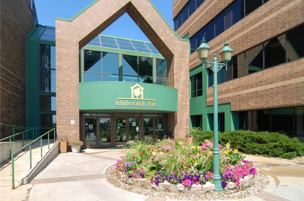 View of Residential at 604 Coventry Lane, Edina MN 55435, Edina (47 of 54) - Mike Wilen | Minnesota Team Real Estate