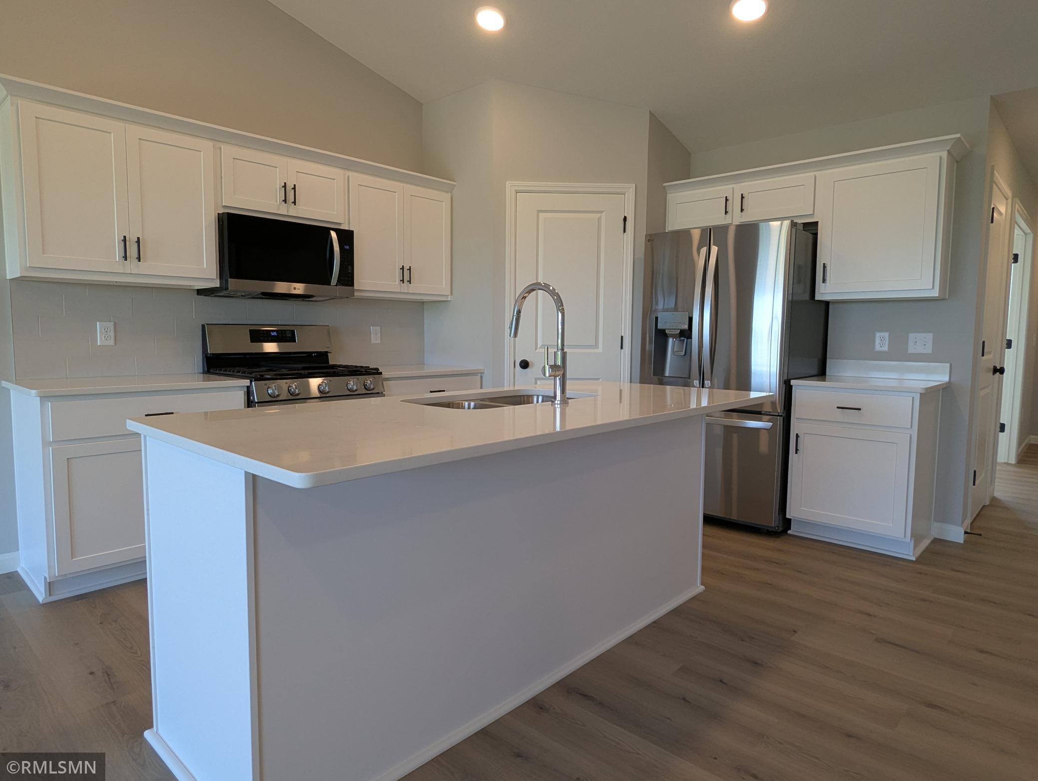 View of Residential at 2878 Ivy Avenue, Saint Michael MN 55376, Saint Michael (6 of 33) - Mike Wilen | Minnesota Team Real Estate