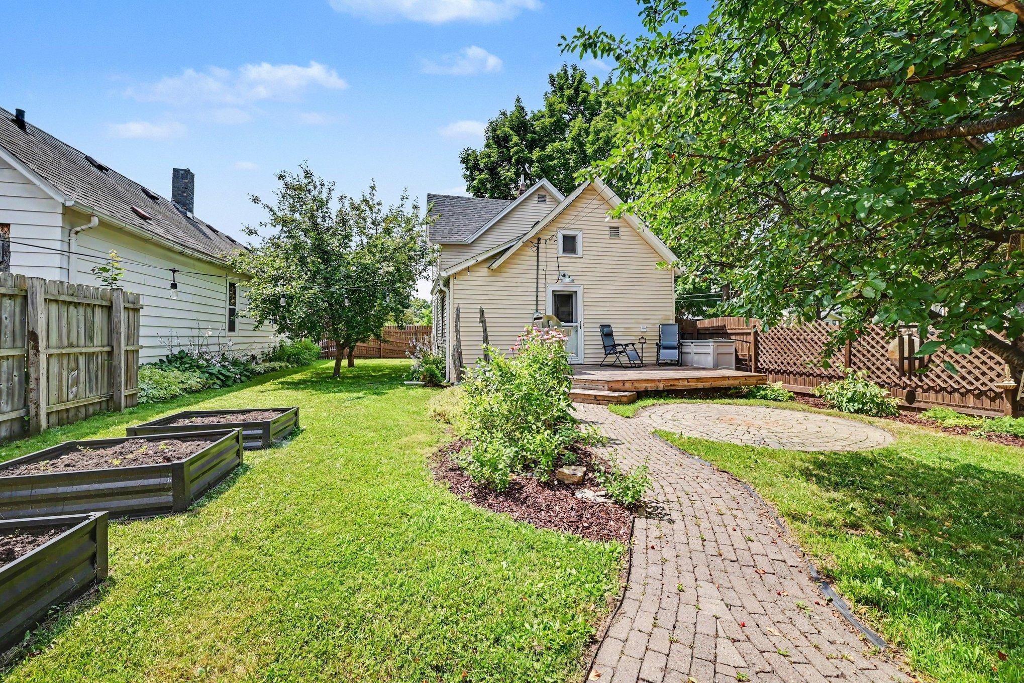 View of Residential at 1260 Woodbridge Street, Saint Paul MN 55117, Saint Paul (18 of 26) - Mike Wilen | Minnesota Team Real Estate
