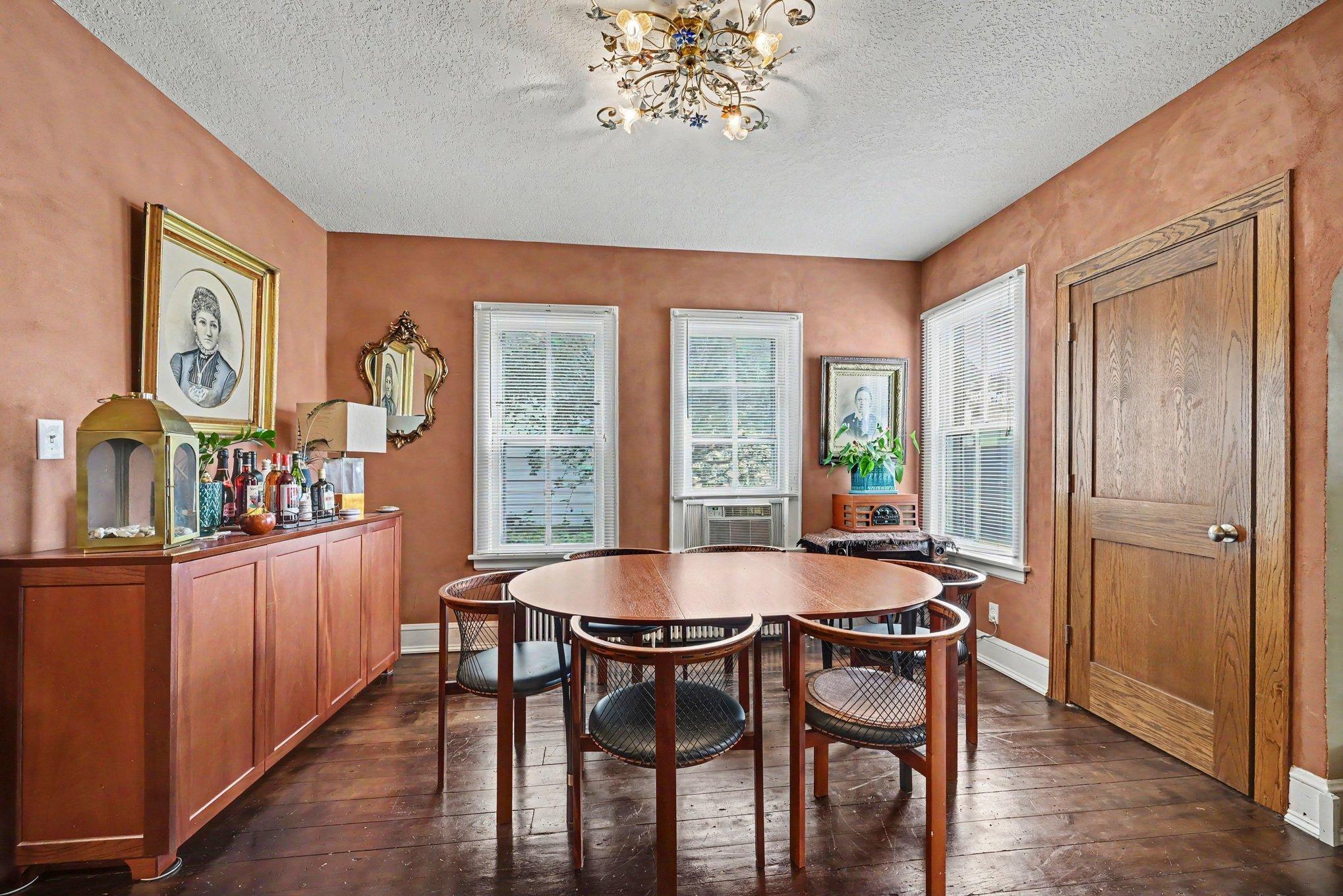 View of Residential at 1260 Woodbridge Street, Saint Paul MN 55117, Saint Paul (9 of 26) - Mike Wilen | Minnesota Team Real Estate