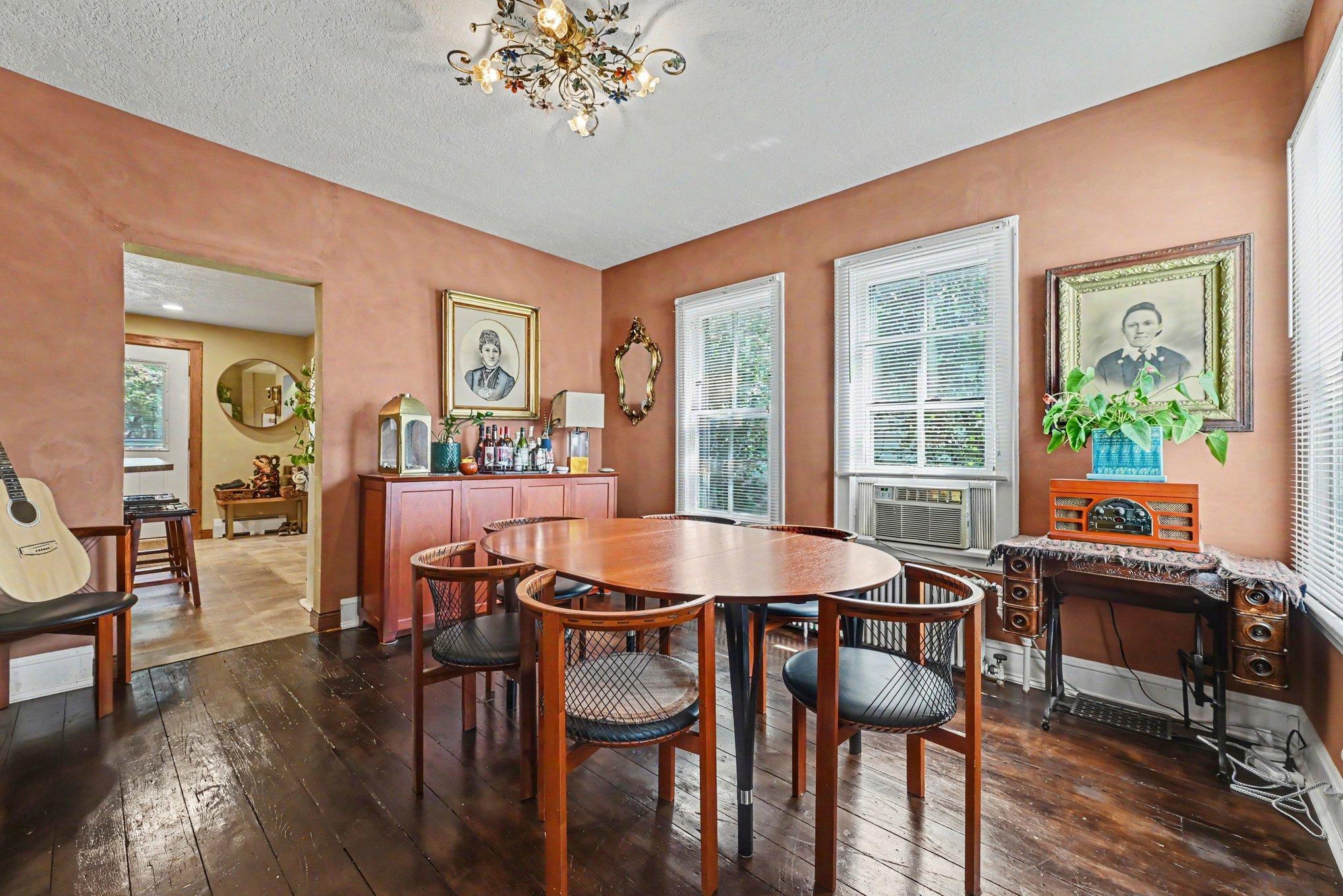 View of Residential at 1260 Woodbridge Street, Saint Paul MN 55117, Saint Paul (10 of 26) - Mike Wilen | Minnesota Team Real Estate