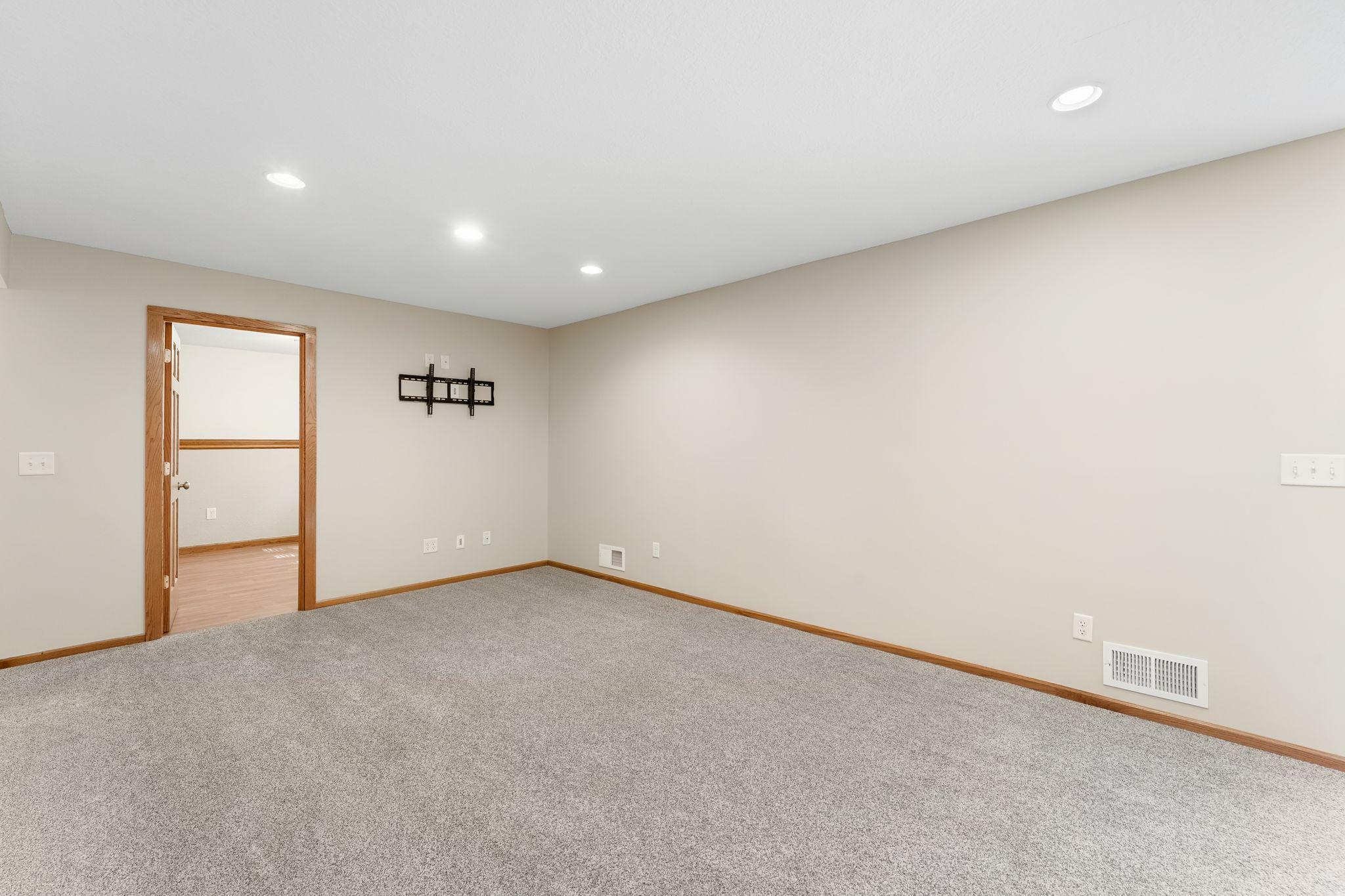 View of Residential at 7703 Ivystone Avenue, Cottage Grove MN 55016, Cottage Grove (20 of 31) - Mike Wilen | Minnesota Team Real Estate