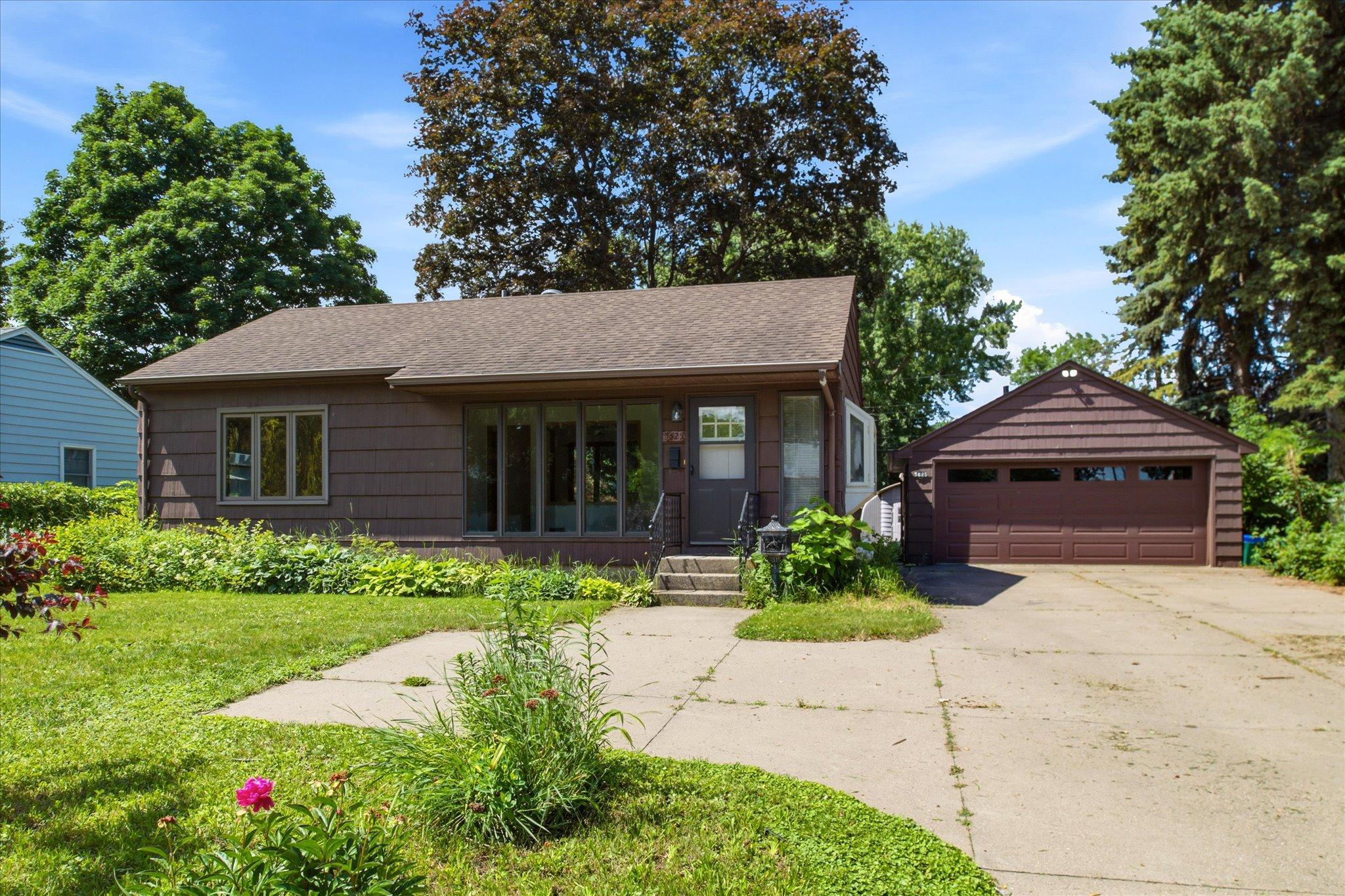 View of Residential at 5625 Hillsview Road, Brooklyn Center MN 55430, Brooklyn Center - Mike Wilen | Minnesota Team Real Estate