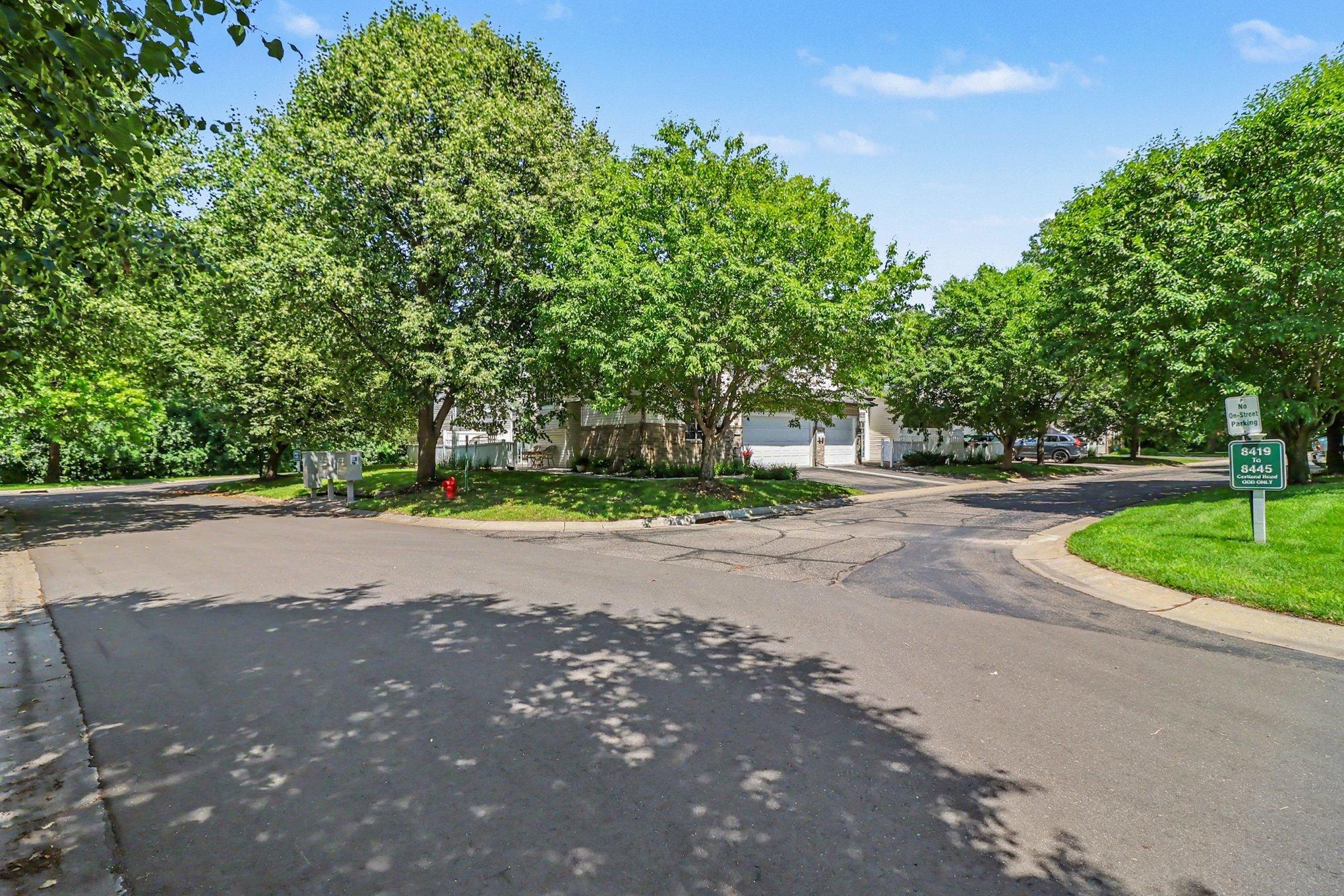 View of Residential at 8443 Cortland Road, Eden Prairie MN 55344, Eden Prairie (23 of 25) - Mike Wilen | Minnesota Team Real Estate