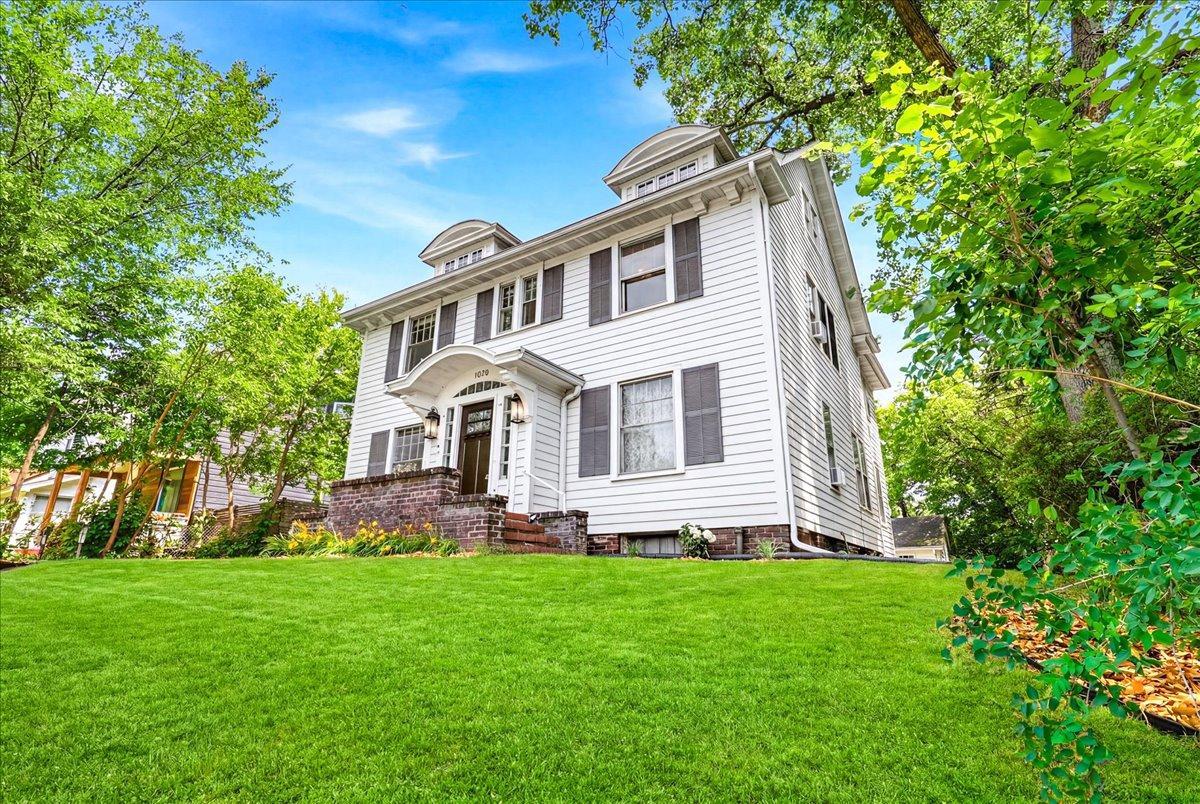 View of Residential Income at 1070 Bradley Street, Saint Paul MN 55130, Saint Paul (7 of 43) - Mike Wilen | Minnesota Team Real Estate
