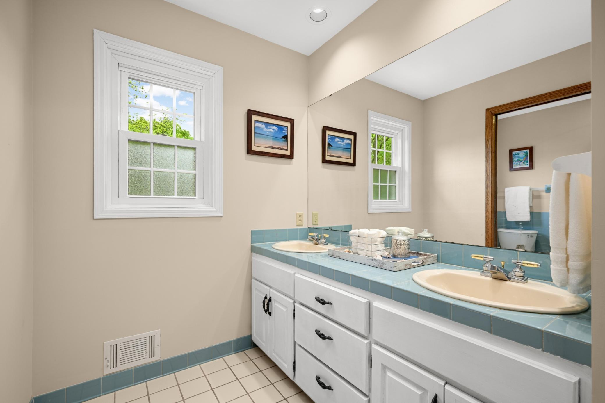 View of Residential at 3620 James Avenue, Deephaven MN 55391, Deephaven (25 of 44) - Mike Wilen | Minnesota Team Real Estate