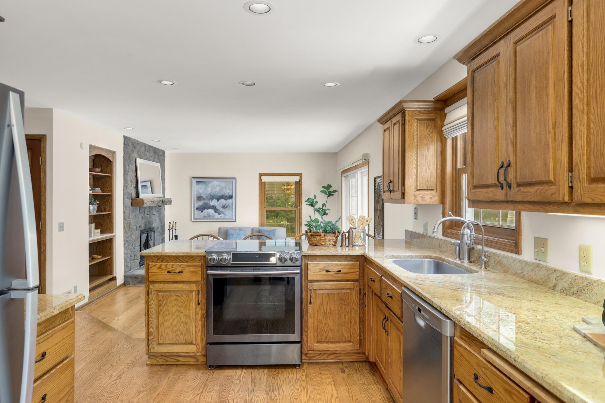 View of Residential at 3620 James Avenue, Deephaven MN 55391, Deephaven (14 of 44) - Mike Wilen | Minnesota Team Real Estate
