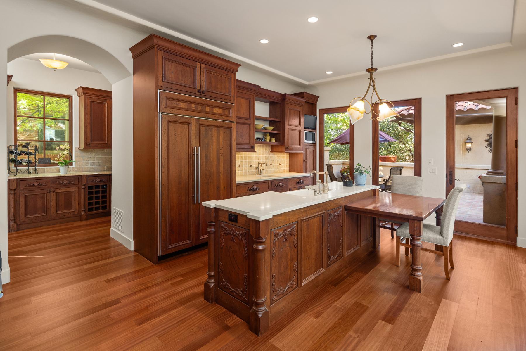 View of Residential at 1700 Kenwood Parkway, Minneapolis MN 55405, Minneapolis (10 of 50) - Mike Wilen | Minnesota Team Real Estate