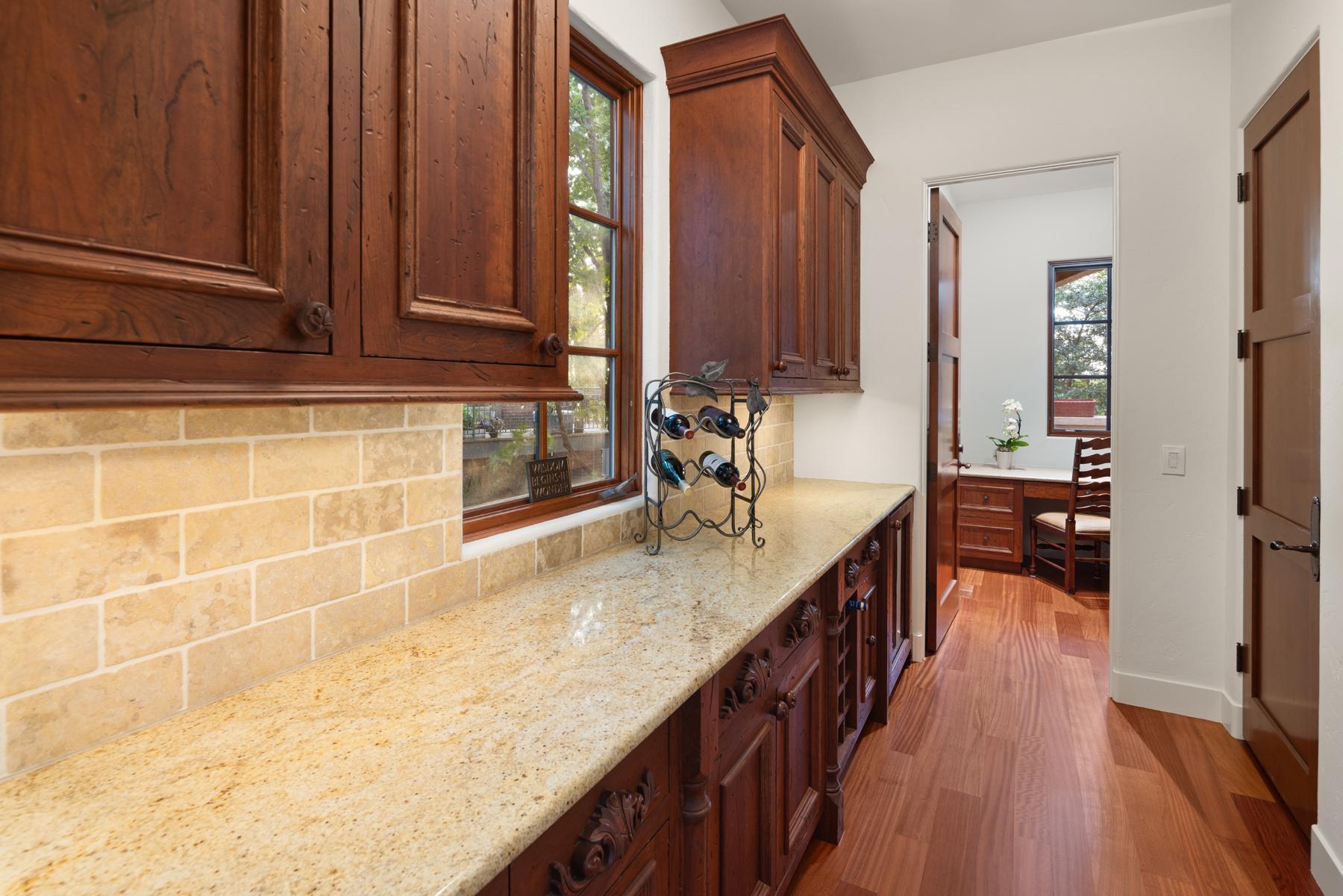 View of Residential at 1700 Kenwood Parkway, Minneapolis MN 55405, Minneapolis (12 of 50) - Mike Wilen | Minnesota Team Real Estate