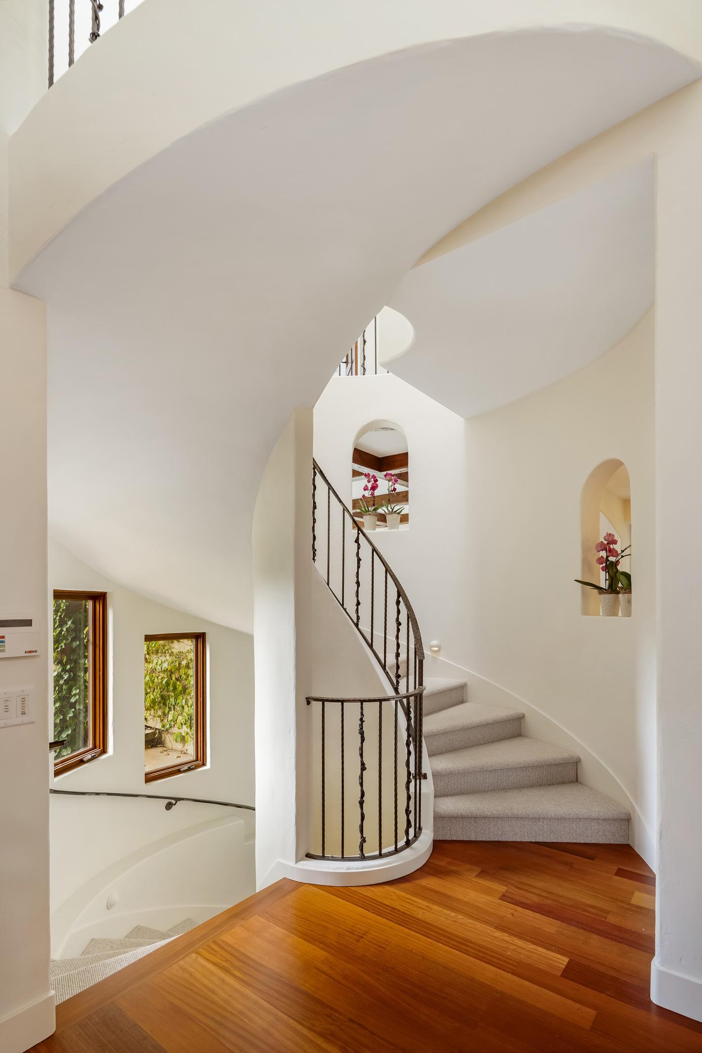 View of Residential at 1700 Kenwood Parkway, Minneapolis MN 55405, Minneapolis (23 of 50) - Mike Wilen | Minnesota Team Real Estate